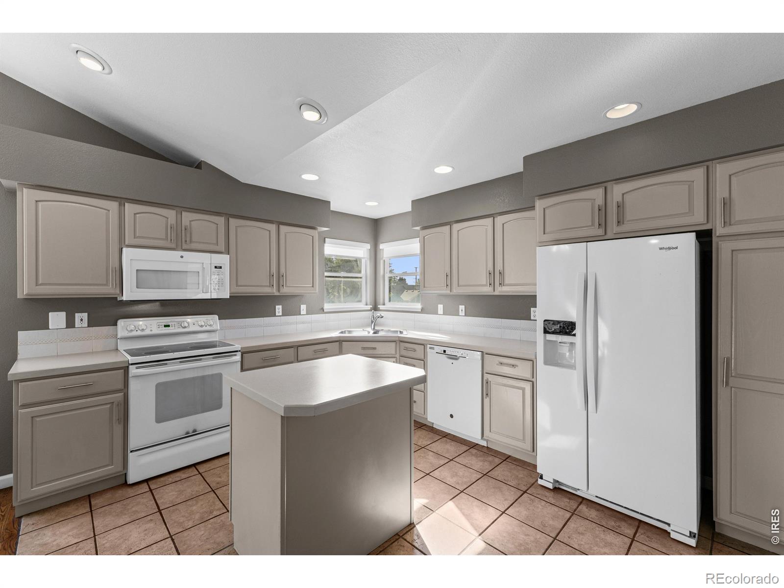 MLS Image #9 for 3068  50th avenue,greeley, Colorado