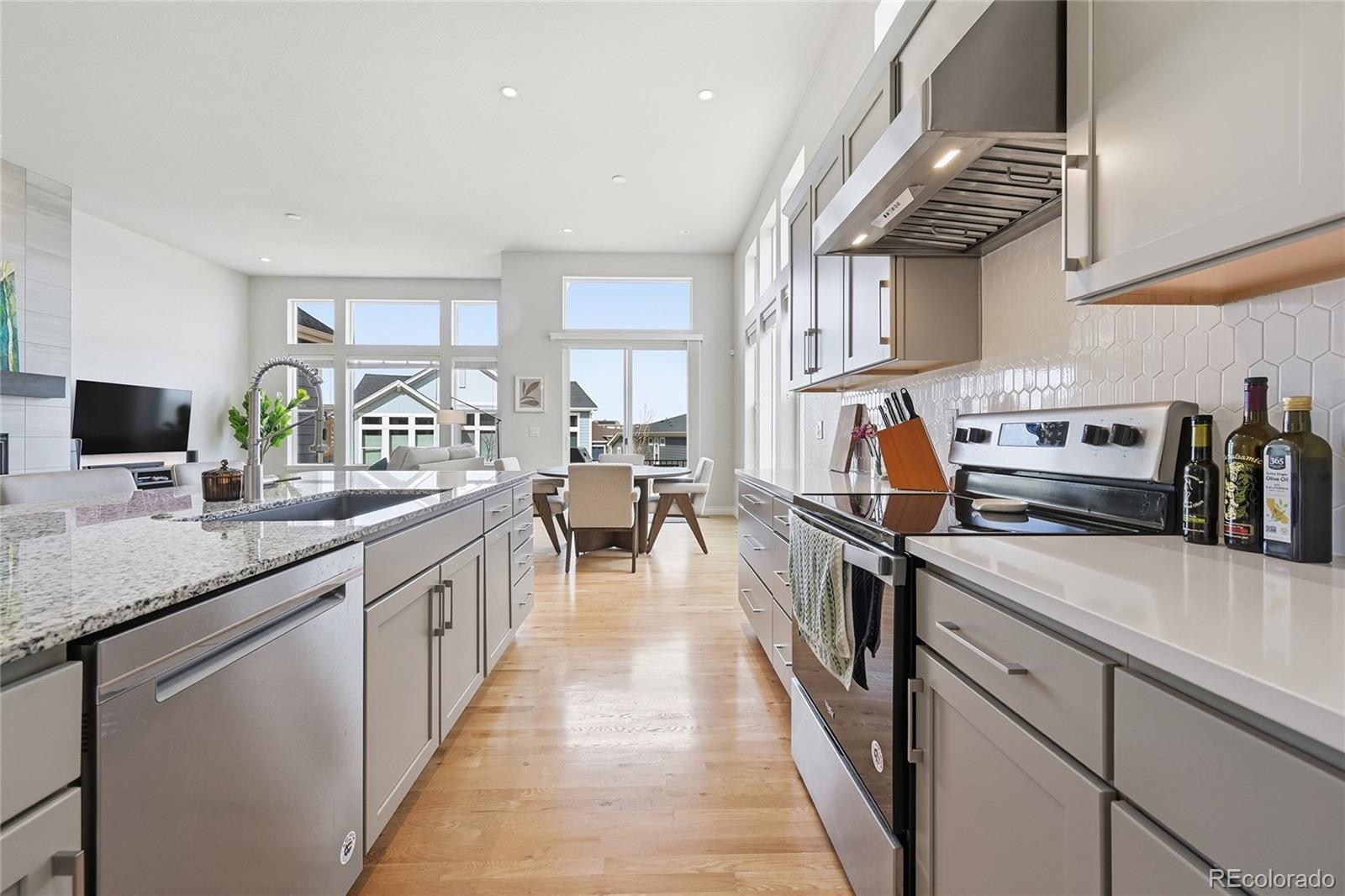 MLS Image #7 for 19085 w 94th avenue,arvada, Colorado