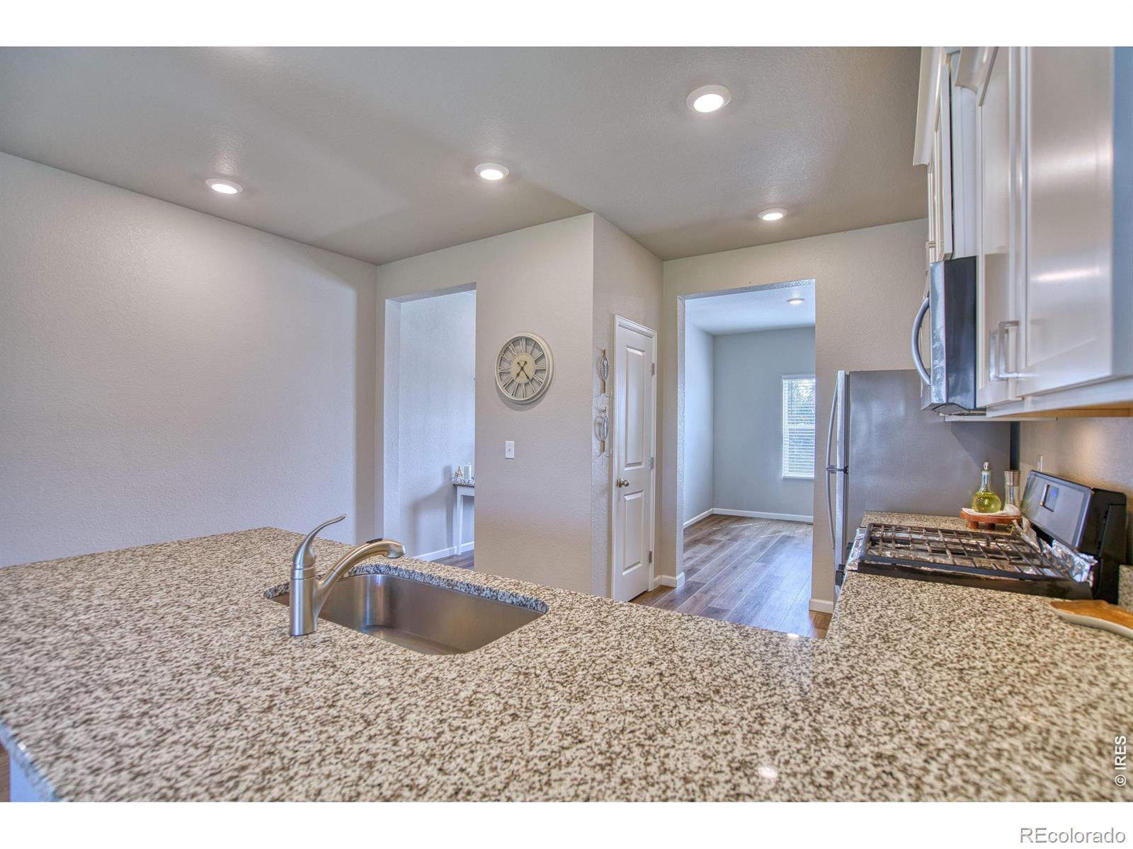 MLS Image #4 for 1127  savona avenue,fort lupton, Colorado