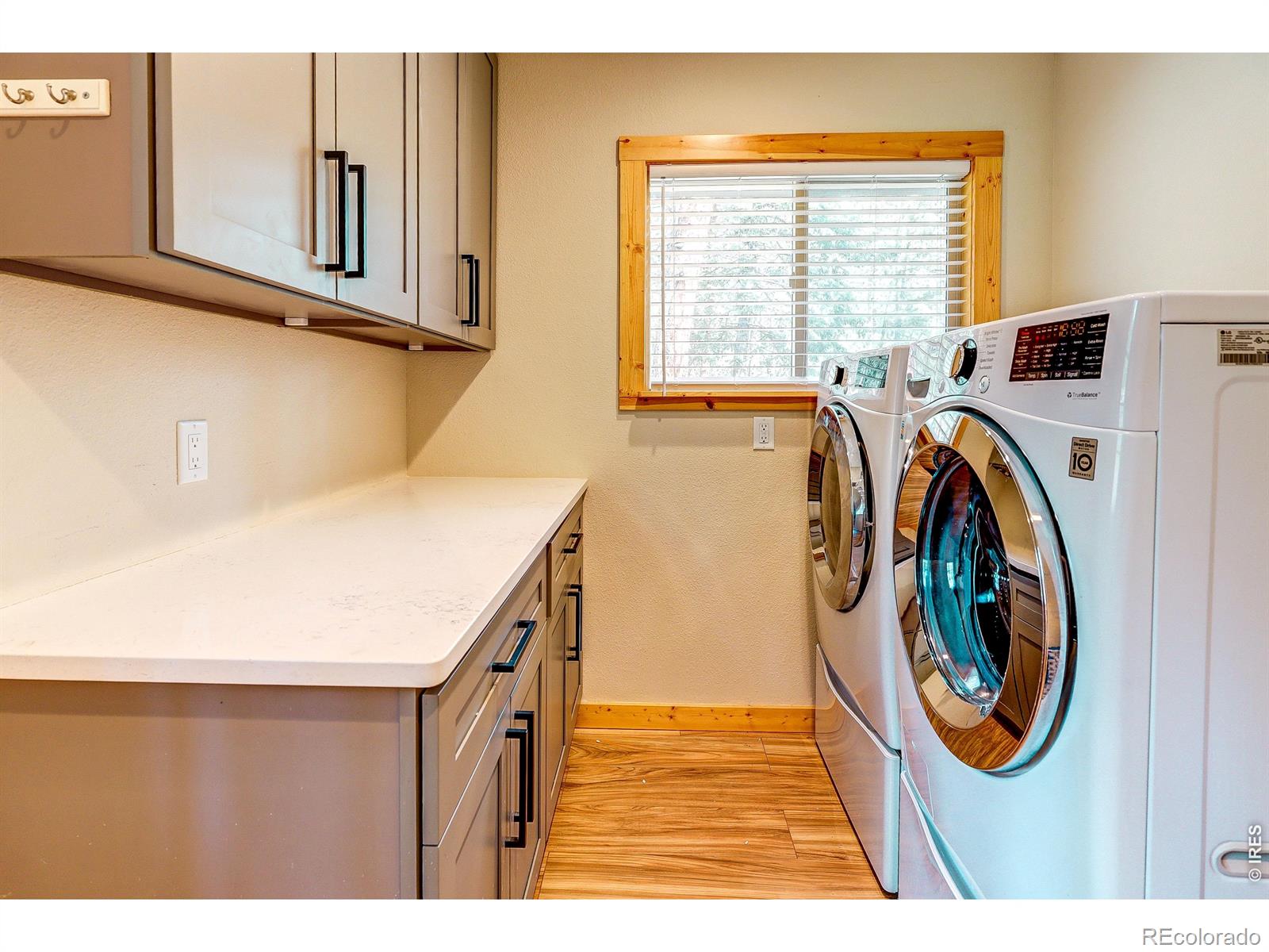 MLS Image #18 for 166  cherokee road,lyons, Colorado
