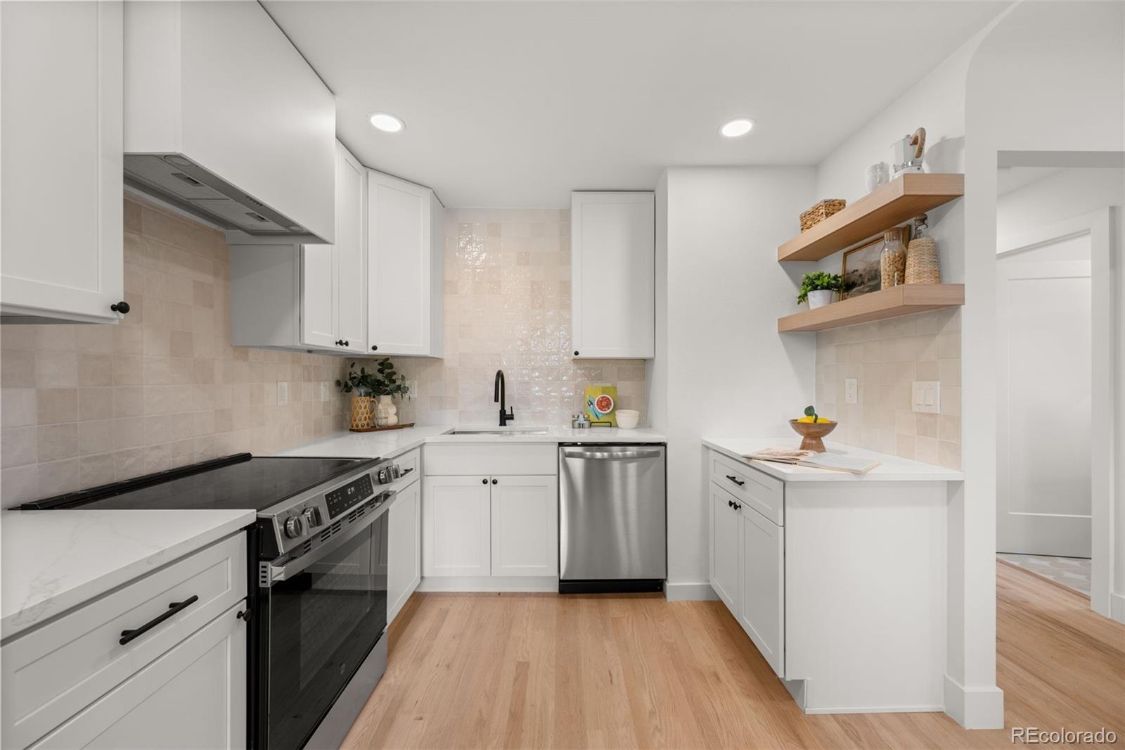 MLS Image #7 for 3662  grape street,denver, Colorado