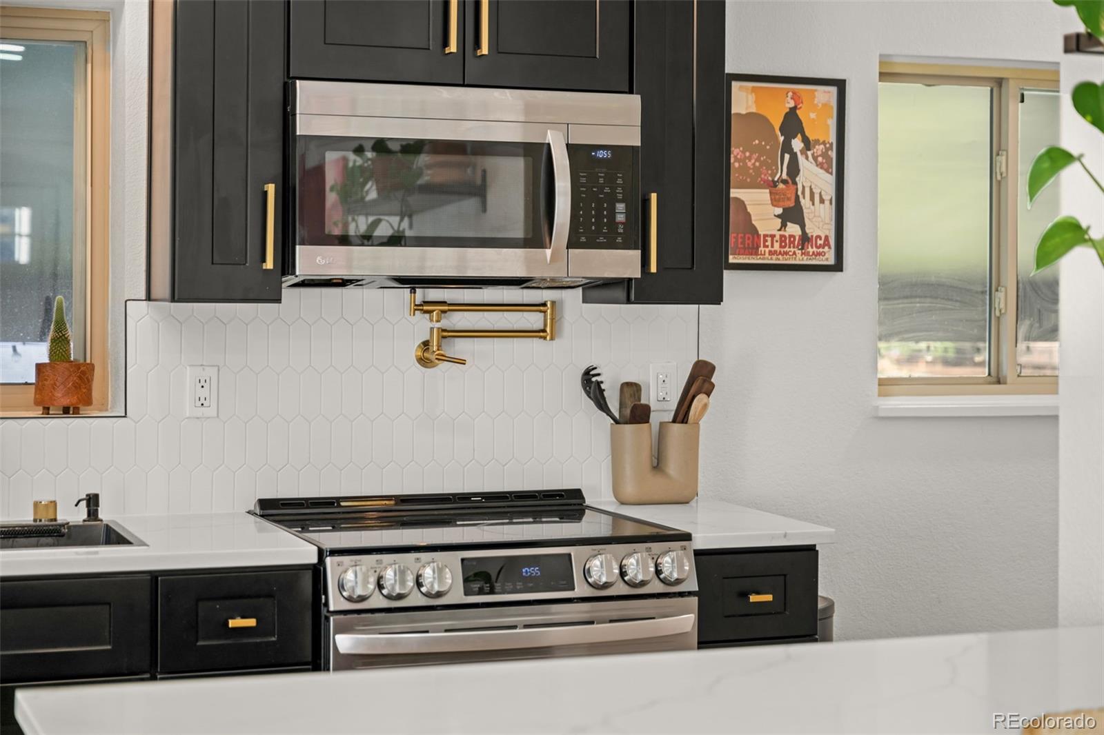 MLS Image #12 for 3553 n clayton street,denver, Colorado