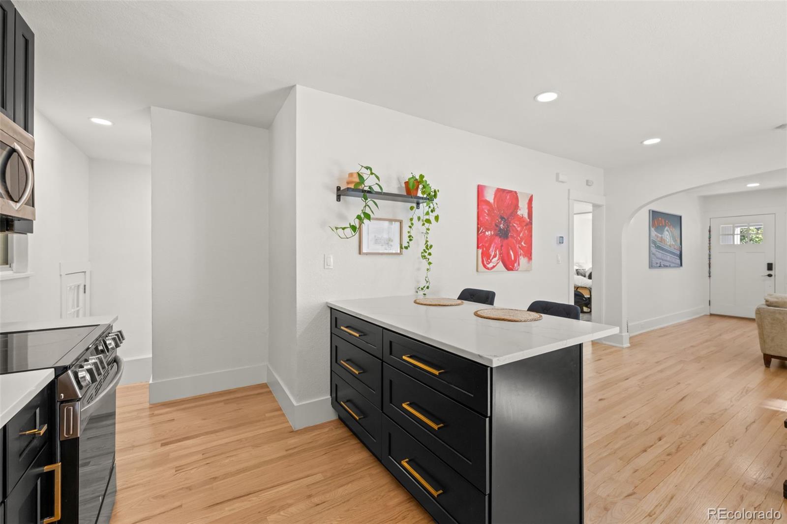 MLS Image #14 for 3553 n clayton street,denver, Colorado