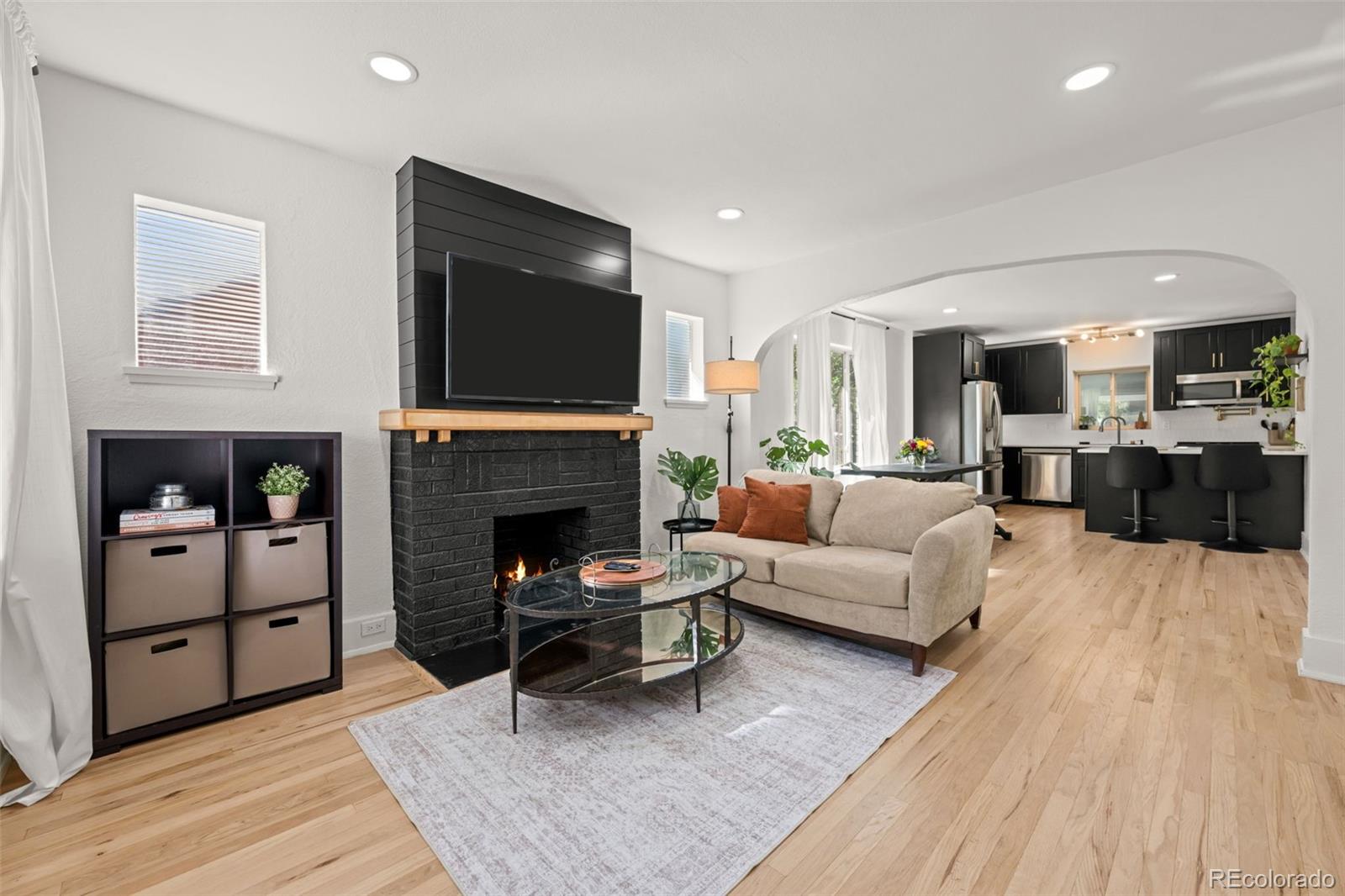 MLS Image #4 for 3553 n clayton street,denver, Colorado