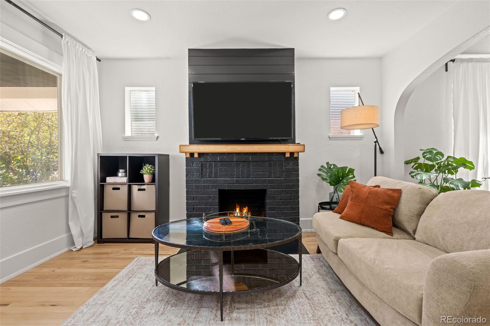MLS Image #5 for 3553 n clayton street,denver, Colorado
