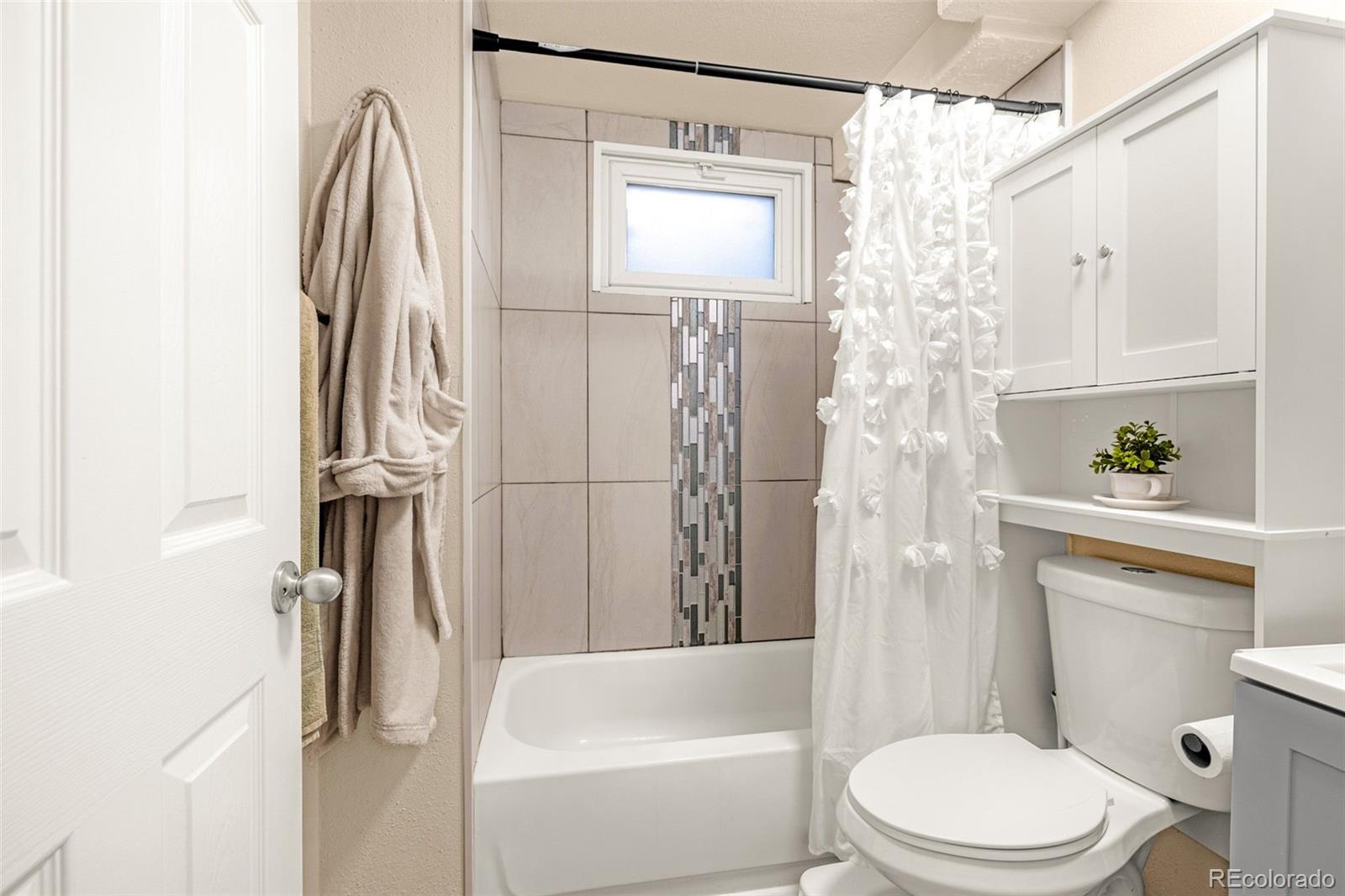 MLS Image #14 for 1102  holmes drive,colorado springs, Colorado
