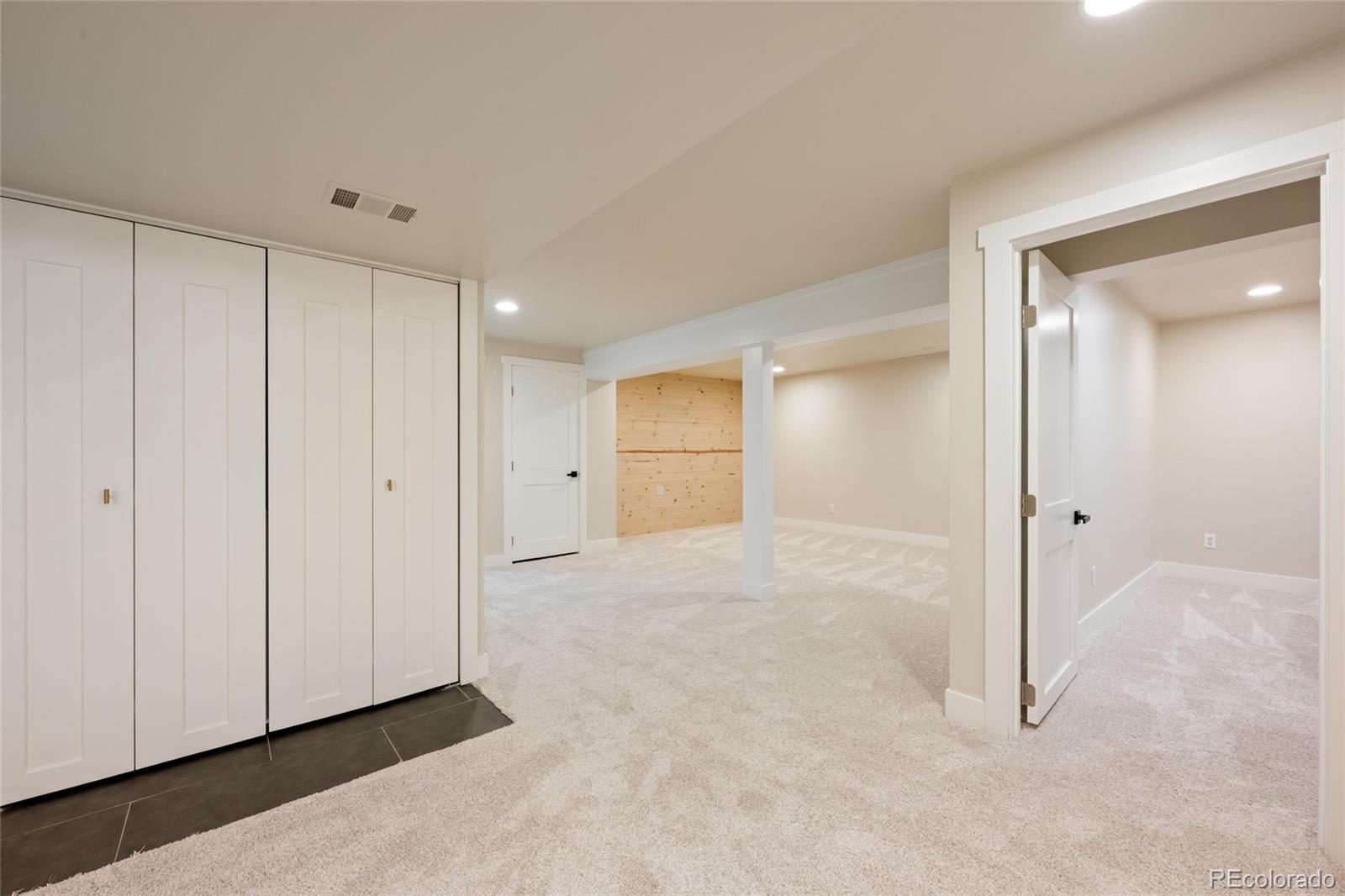MLS Image #23 for 7765 s madison circle,centennial, Colorado