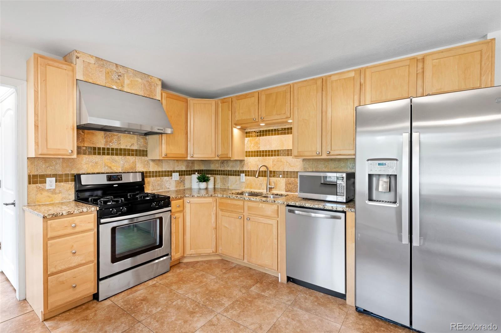 MLS Image #28 for 3224 s ivy way,denver, Colorado