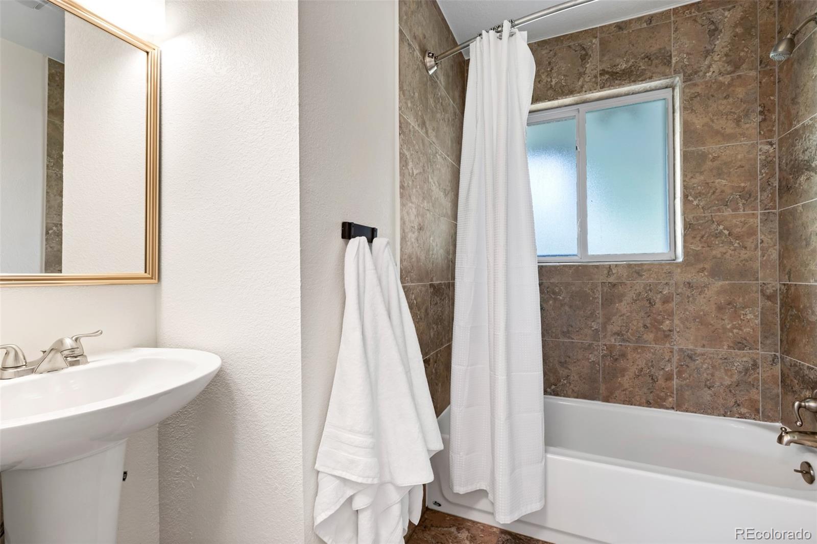 MLS Image #42 for 3224 s ivy way,denver, Colorado