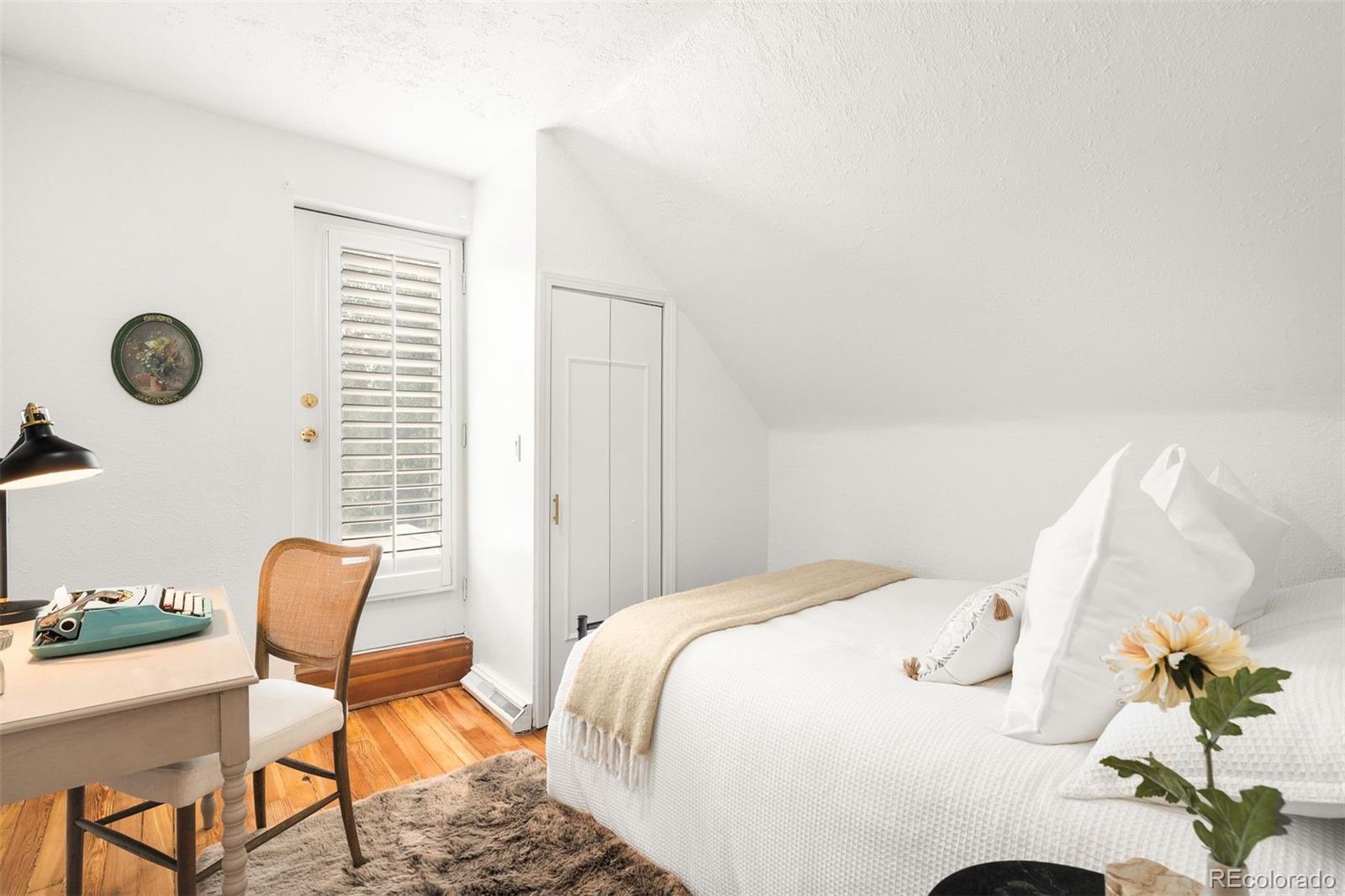 MLS Image #17 for 2081 s grant street,denver, Colorado
