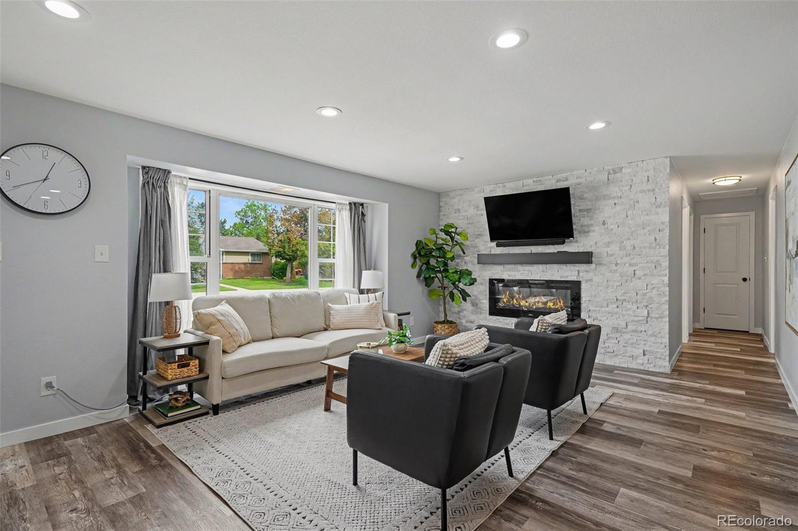MLS Image #3 for 6770 s clermont street,centennial, Colorado