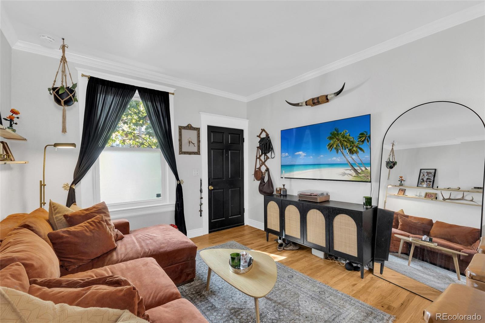 MLS Image #1 for 105 w maple avenue,denver, Colorado