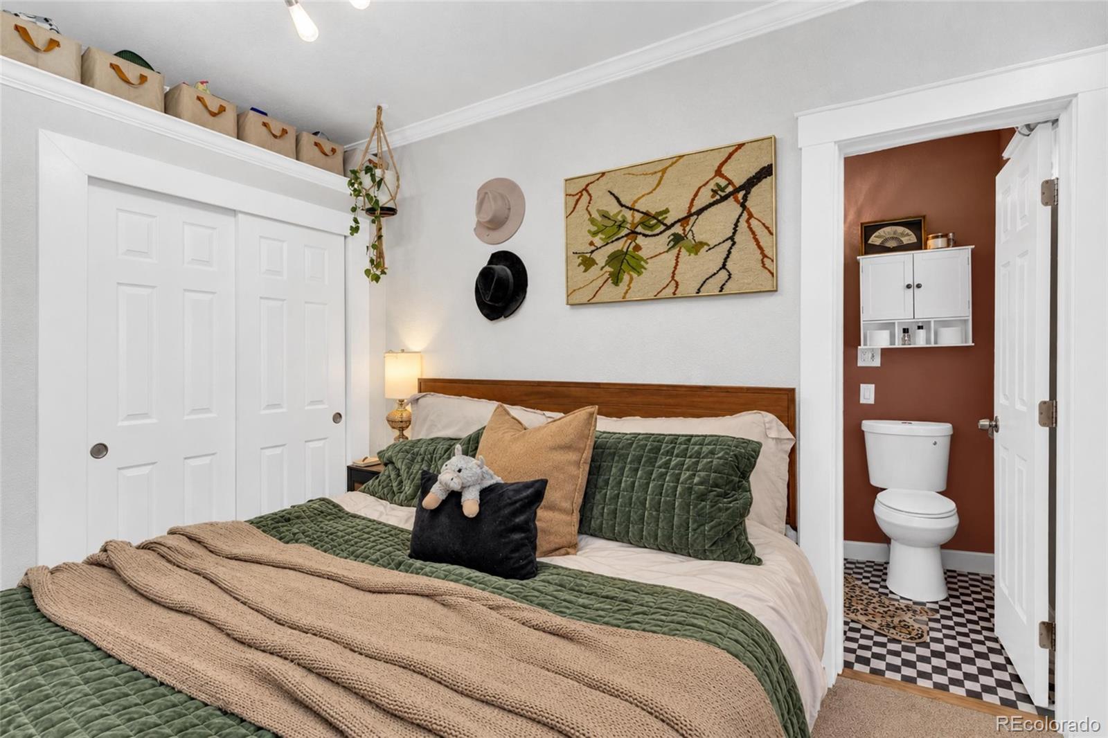 MLS Image #13 for 105 w maple avenue,denver, Colorado