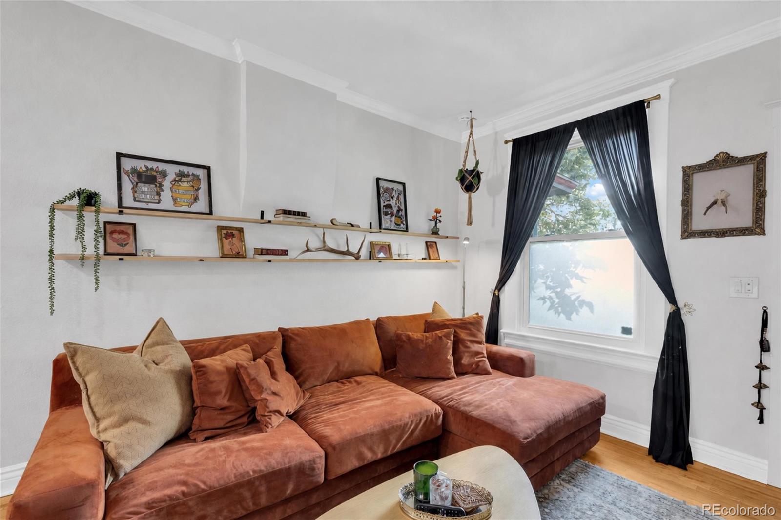 MLS Image #2 for 105 w maple avenue,denver, Colorado