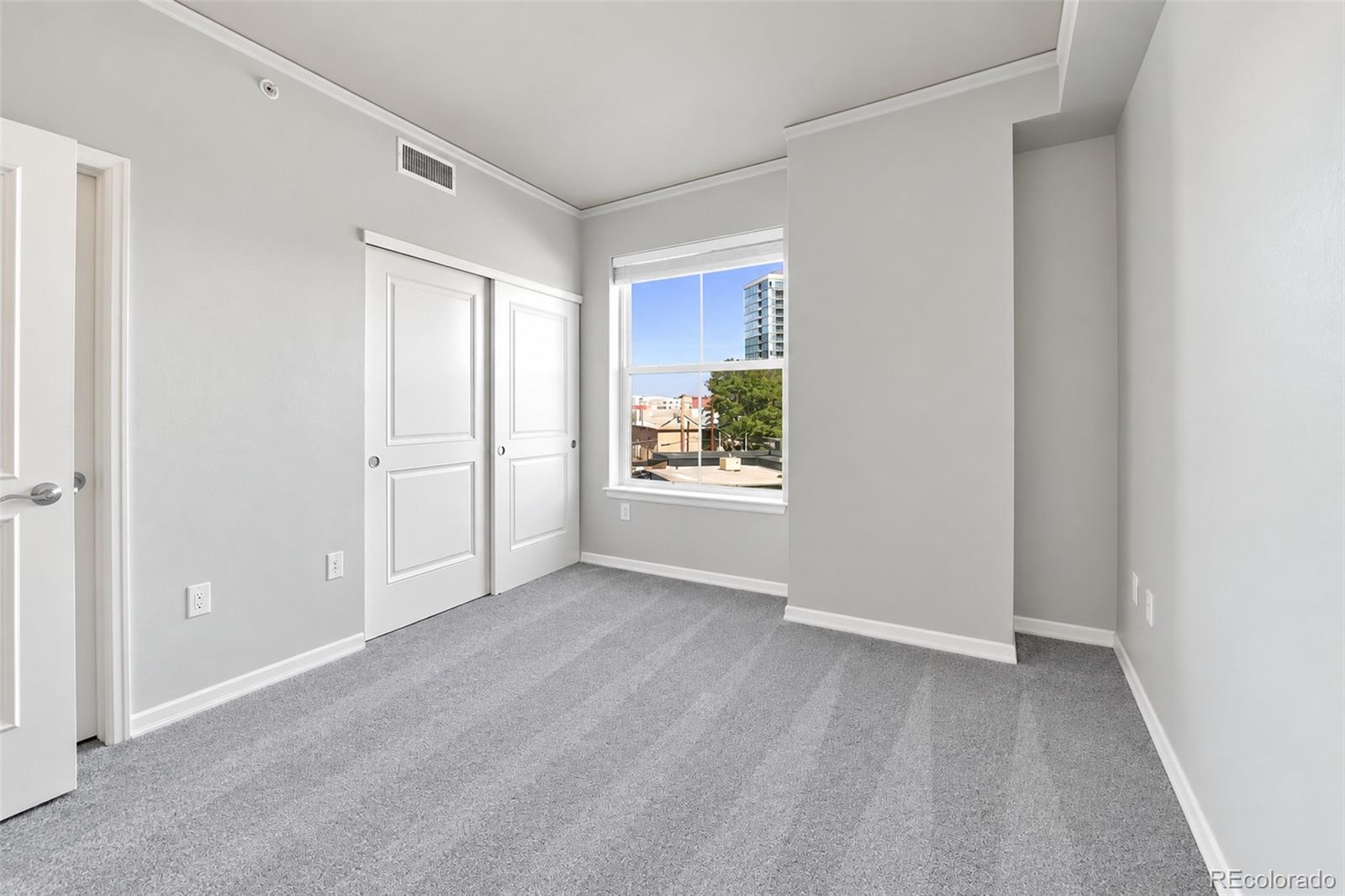 MLS Image #14 for 1975 n grant street,denver, Colorado