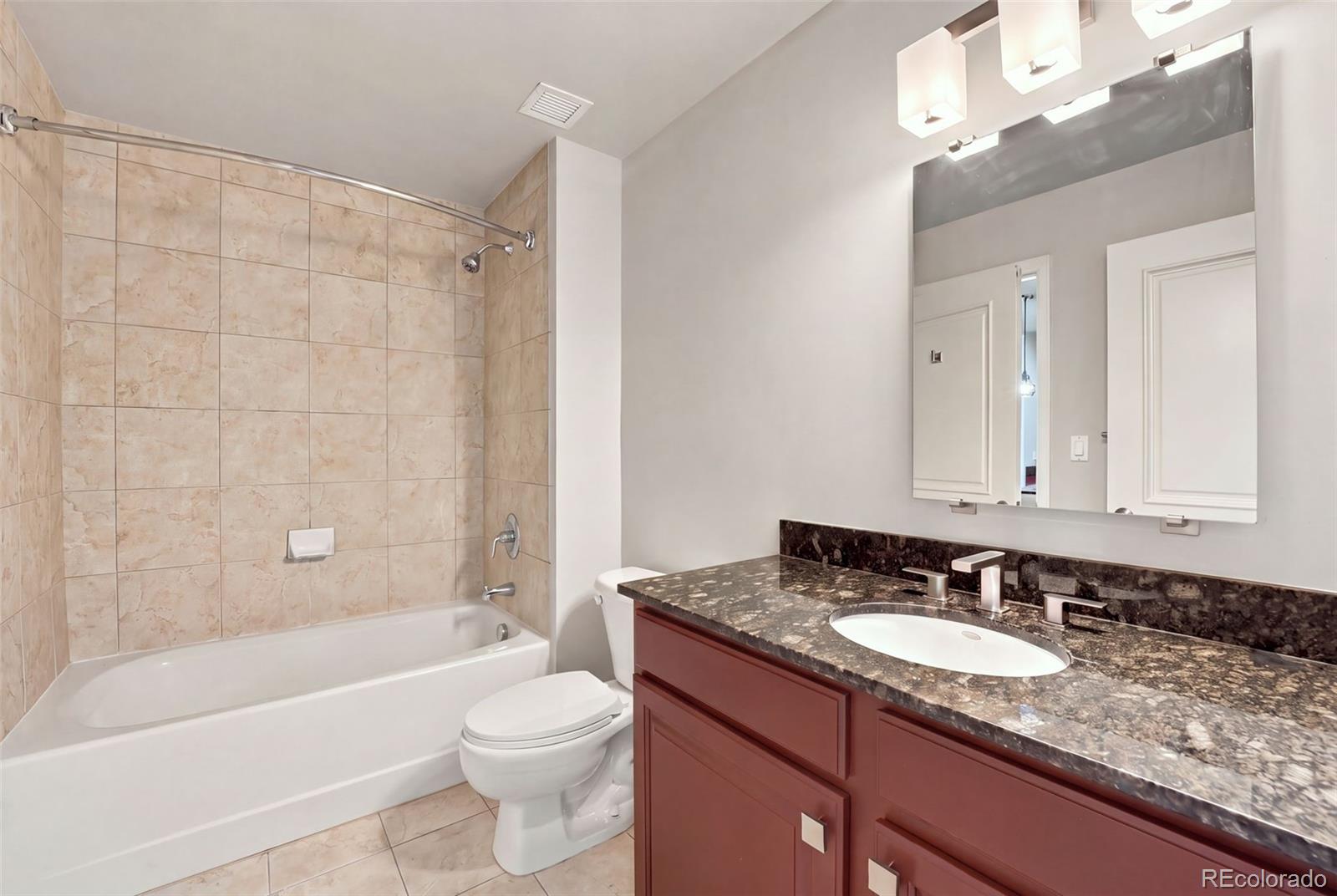 MLS Image #15 for 1975 n grant street,denver, Colorado