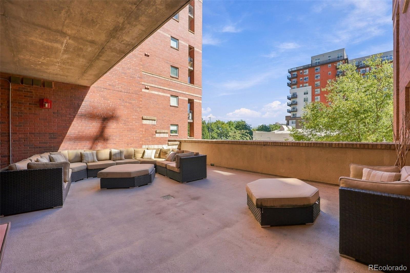 MLS Image #18 for 1975 n grant street,denver, Colorado