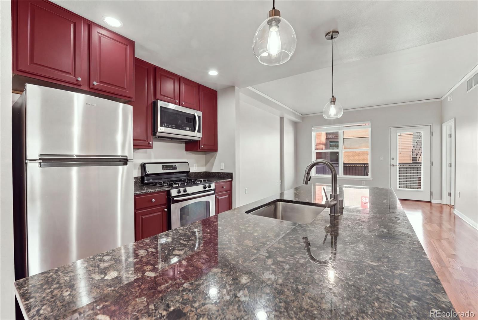MLS Image #7 for 1975 n grant street,denver, Colorado