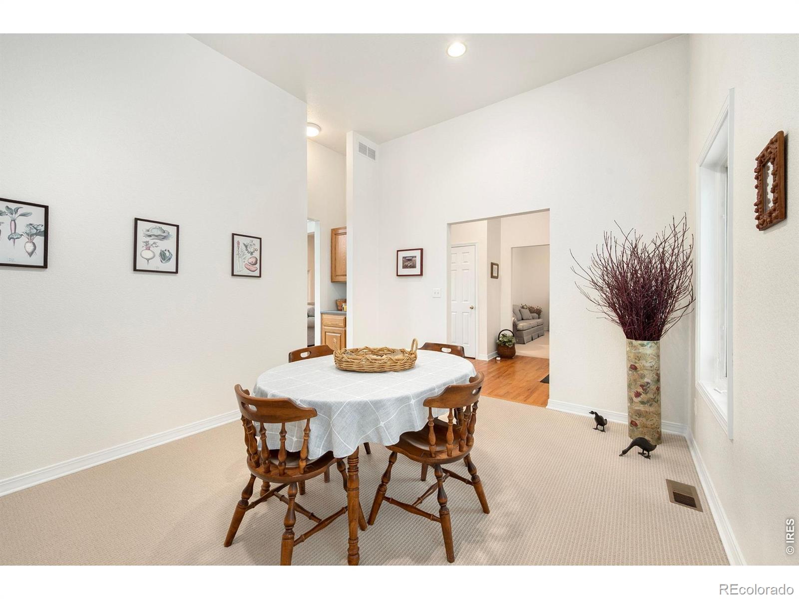 MLS Image #11 for 218  grand view circle,mead, Colorado