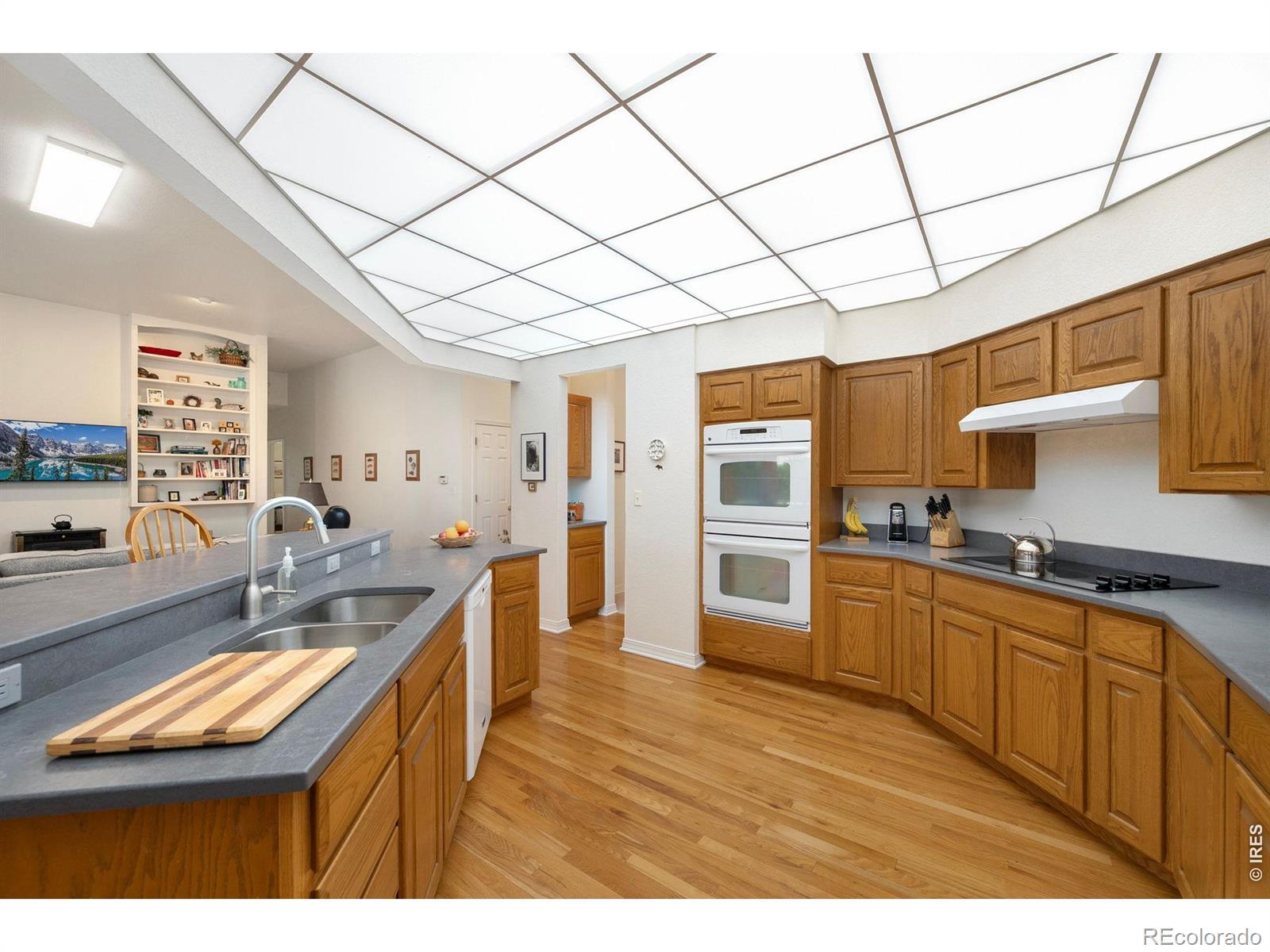 MLS Image #3 for 218  grand view circle,mead, Colorado