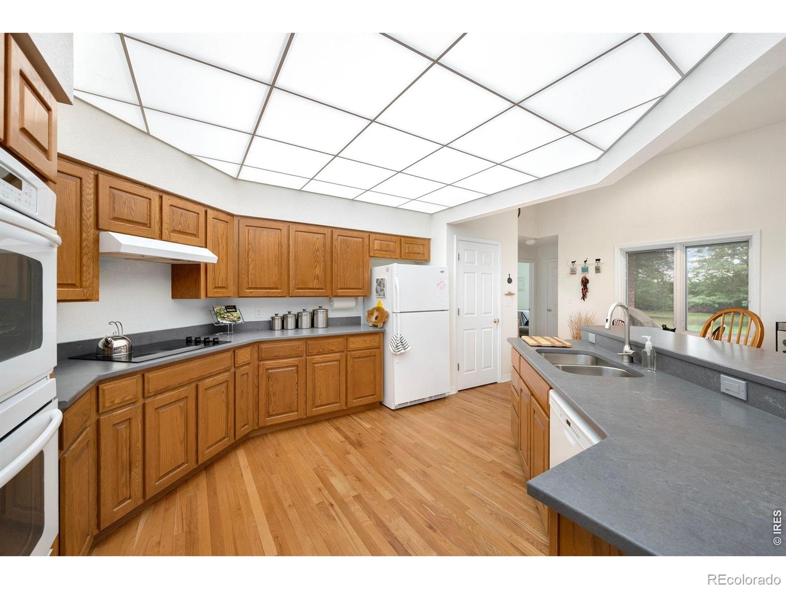 MLS Image #4 for 218  grand view circle,mead, Colorado