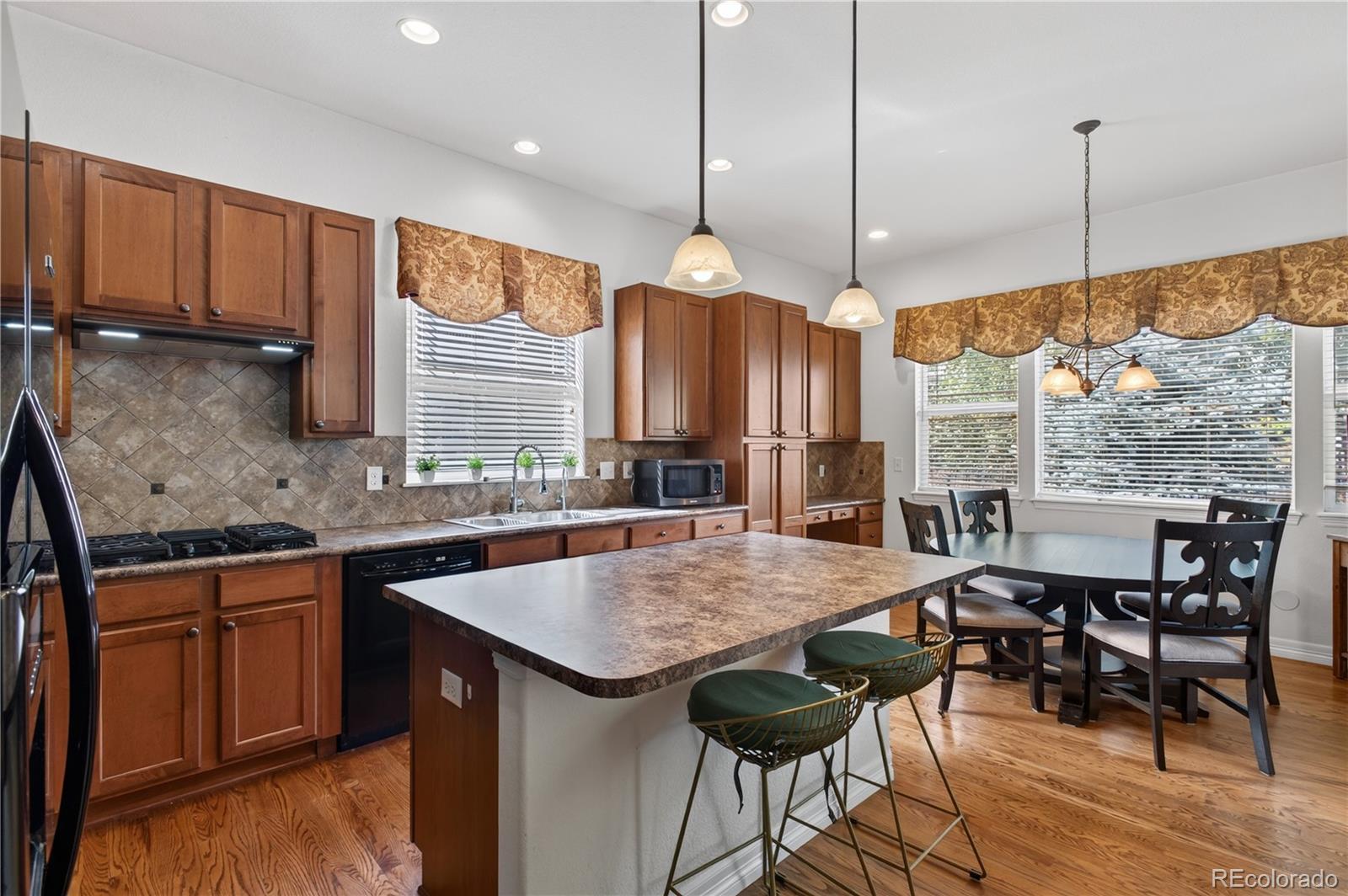 MLS Image #8 for 405 n coolidge way,aurora, Colorado