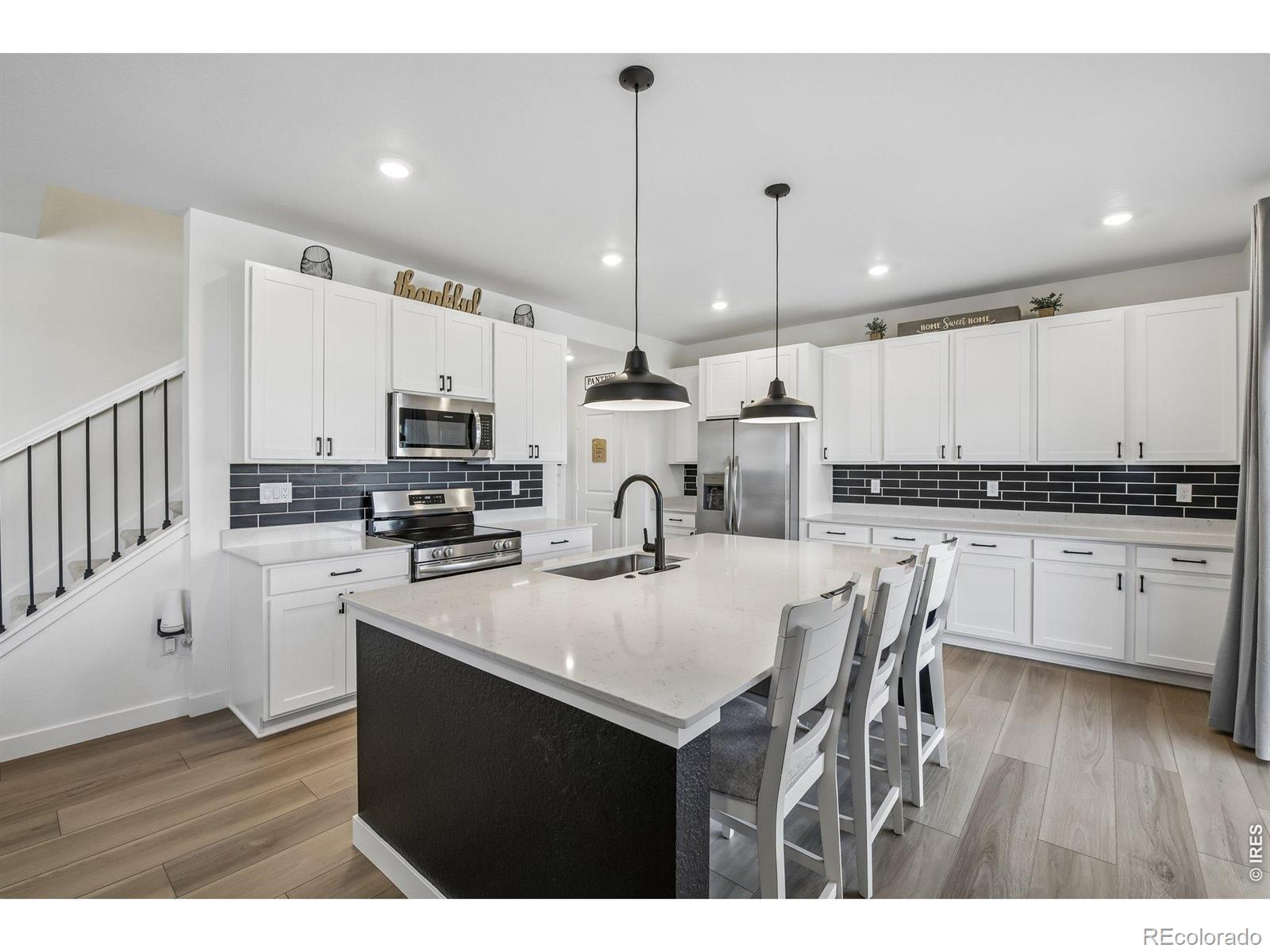 MLS Image #12 for 5571  inland avenue,firestone, Colorado
