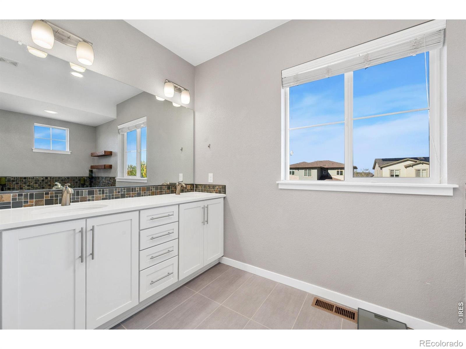 MLS Image #12 for 51  solstice court,erie, Colorado