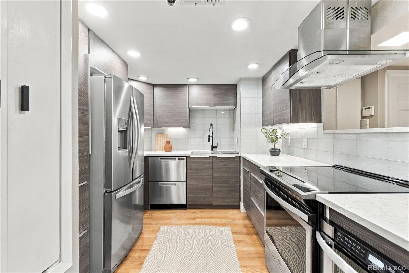 MLS Image #3 for 350 n detroit street,denver, Colorado