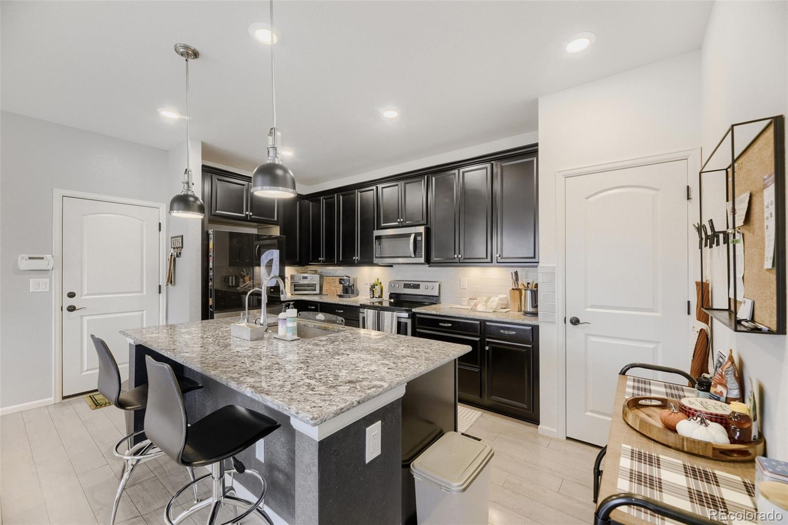 MLS Image #9 for 21855 e radcliff circle,aurora, Colorado