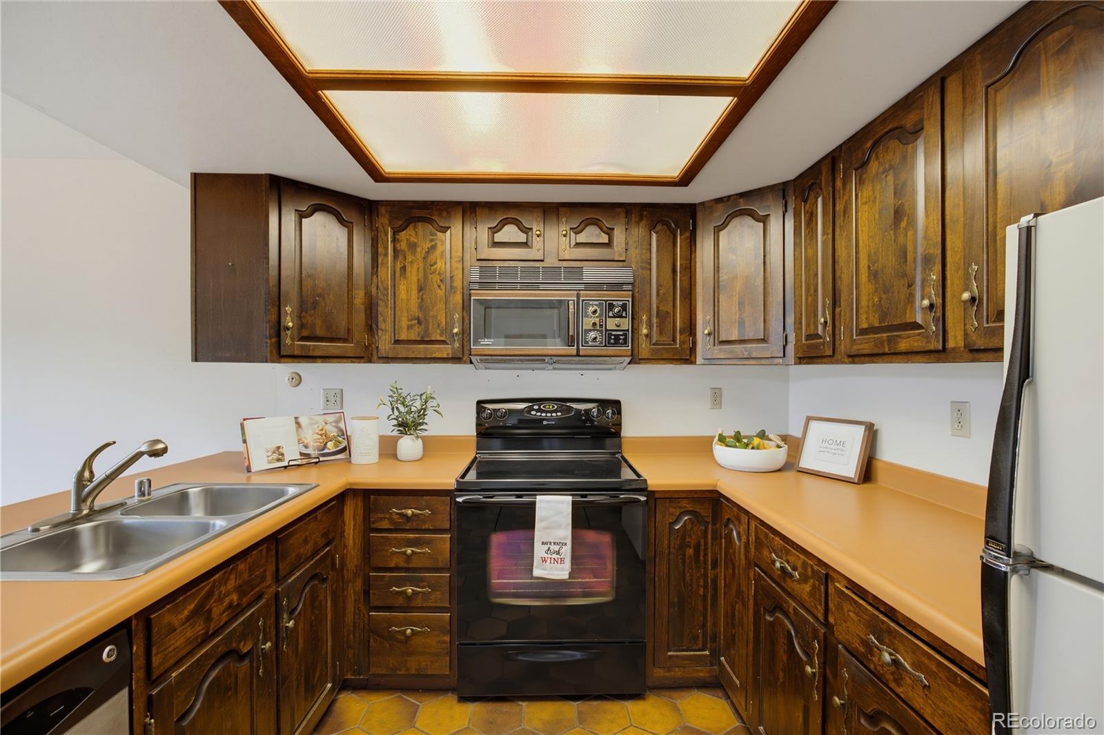MLS Image #11 for 24  woodbridge drive,colorado springs, Colorado