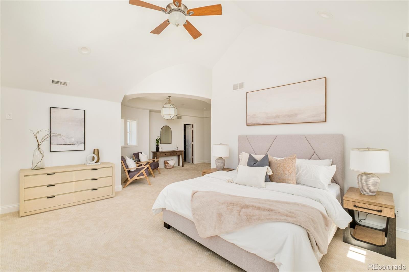 MLS Image #33 for 850 s st paul street,denver, Colorado