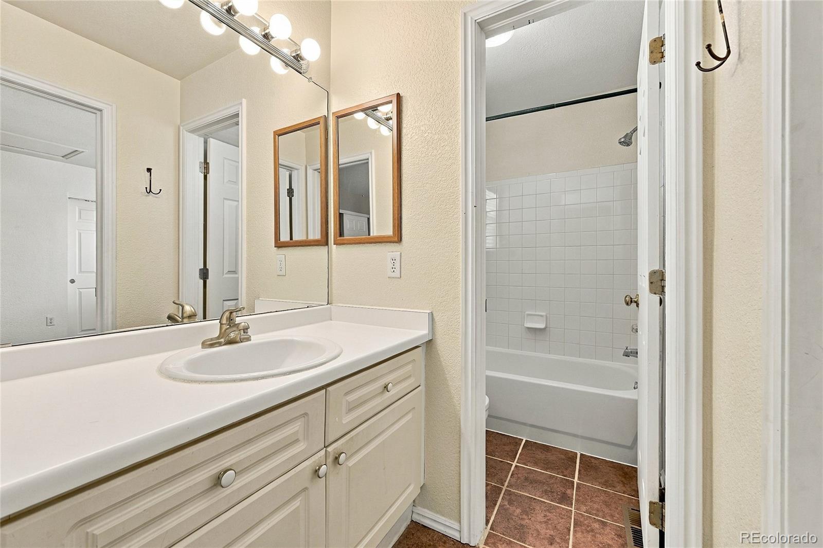 MLS Image #20 for 9706  queenscliffe drive,highlands ranch, Colorado