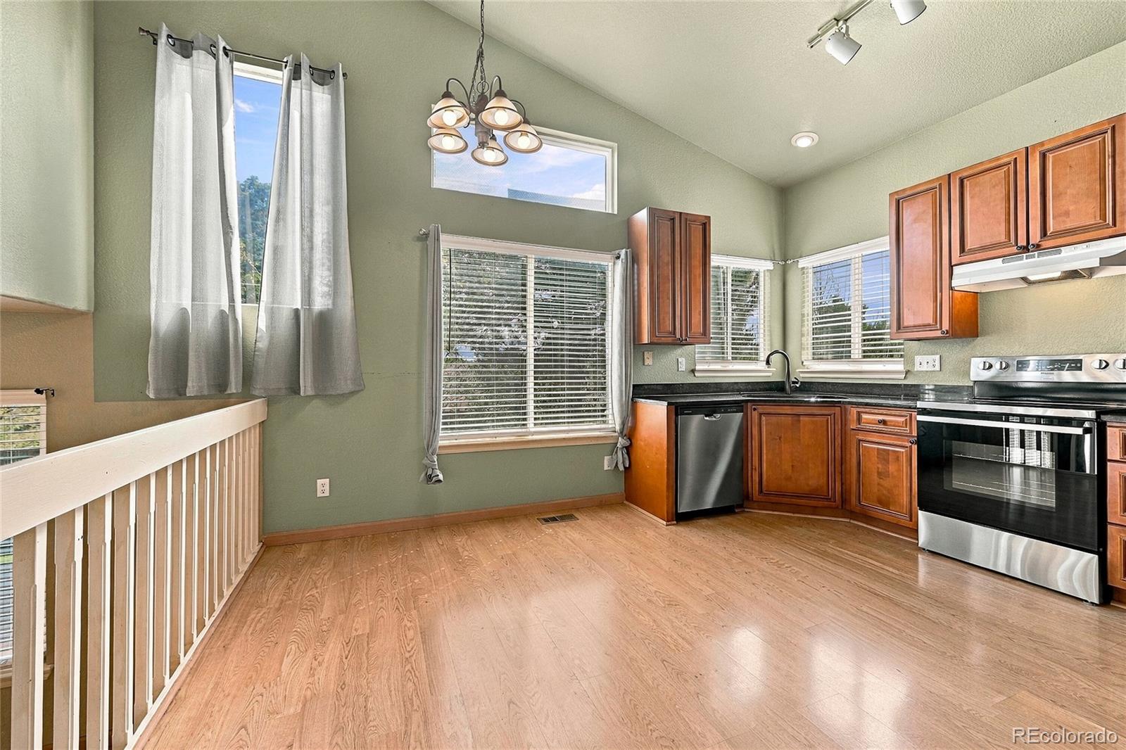 MLS Image #5 for 9706  queenscliffe drive,highlands ranch, Colorado