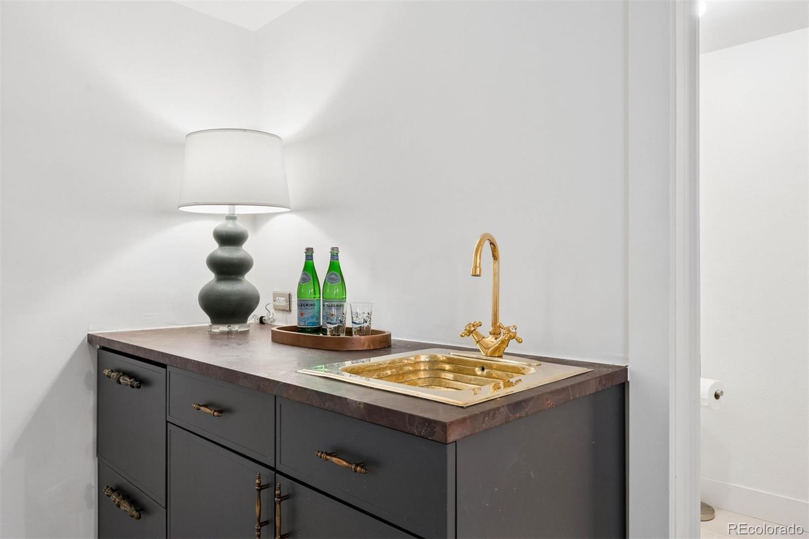MLS Image #24 for 2324 s columbine street,denver, Colorado