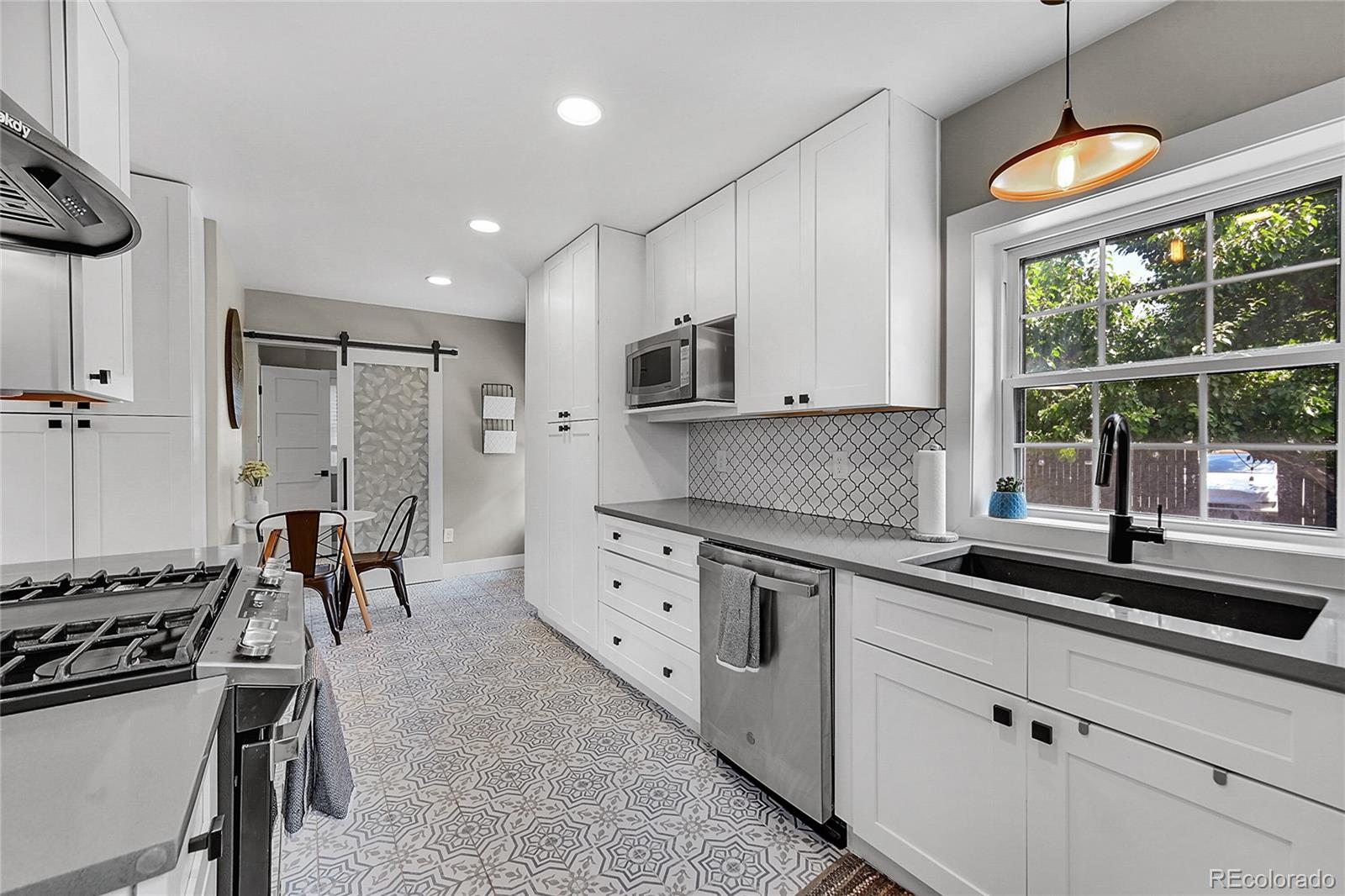 MLS Image #23 for 2936  sheridan boulevard,denver, Colorado