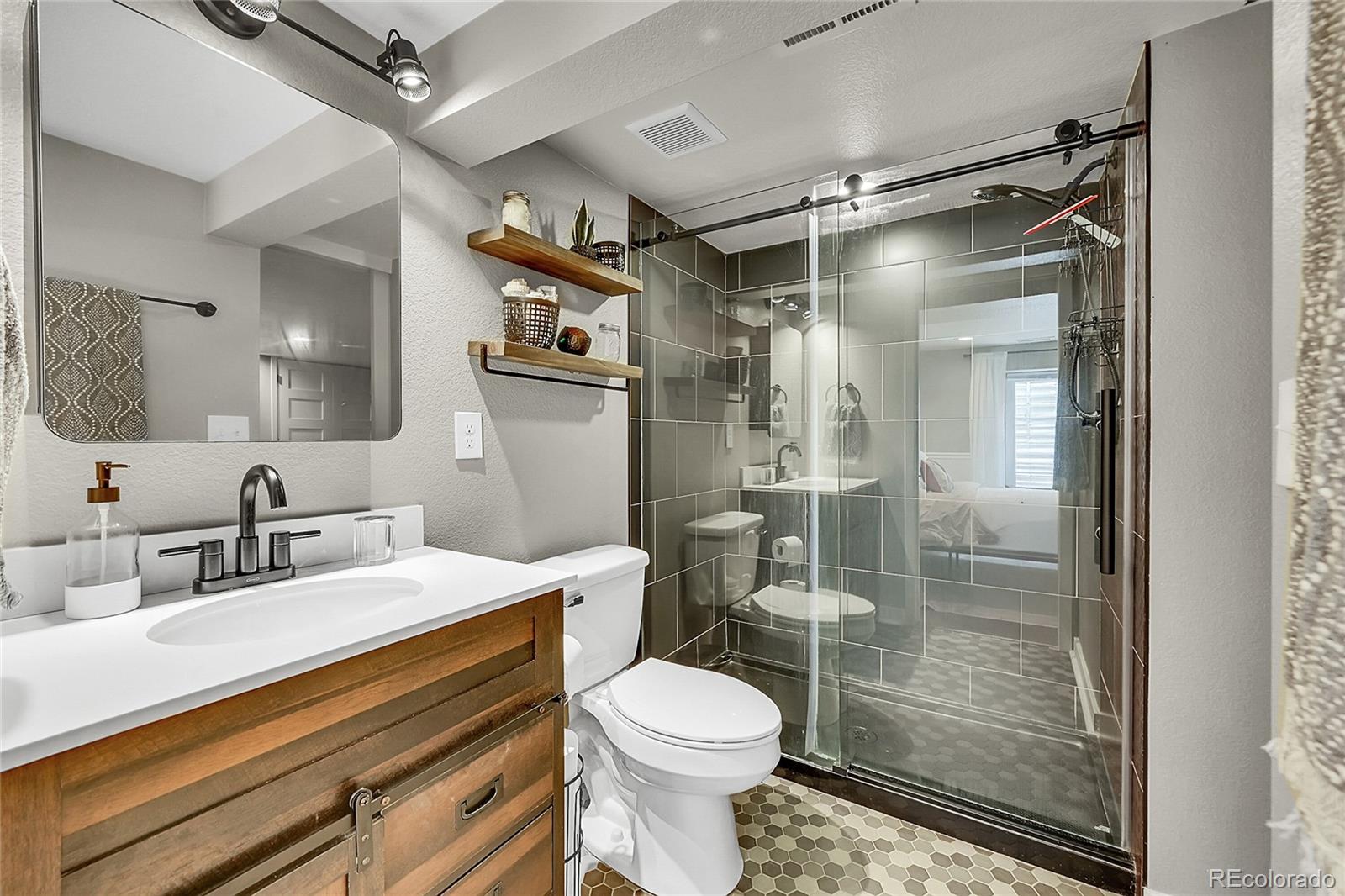 MLS Image #32 for 2936  sheridan boulevard,denver, Colorado