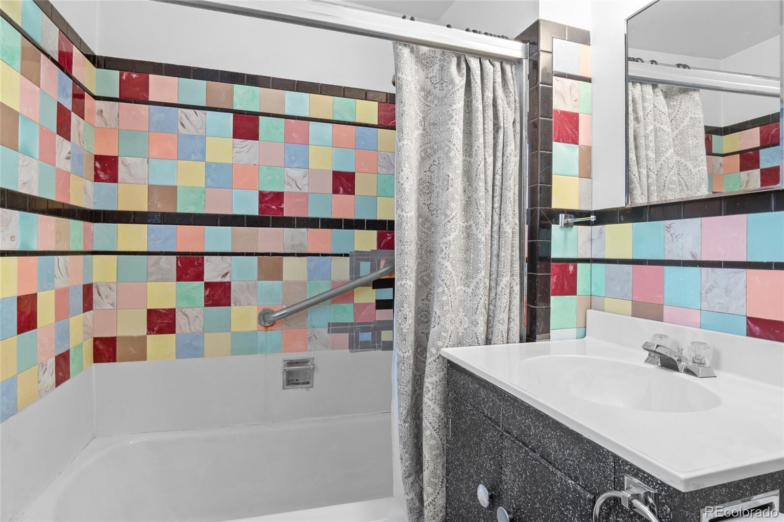 MLS Image #24 for 1040  cook street,denver, Colorado