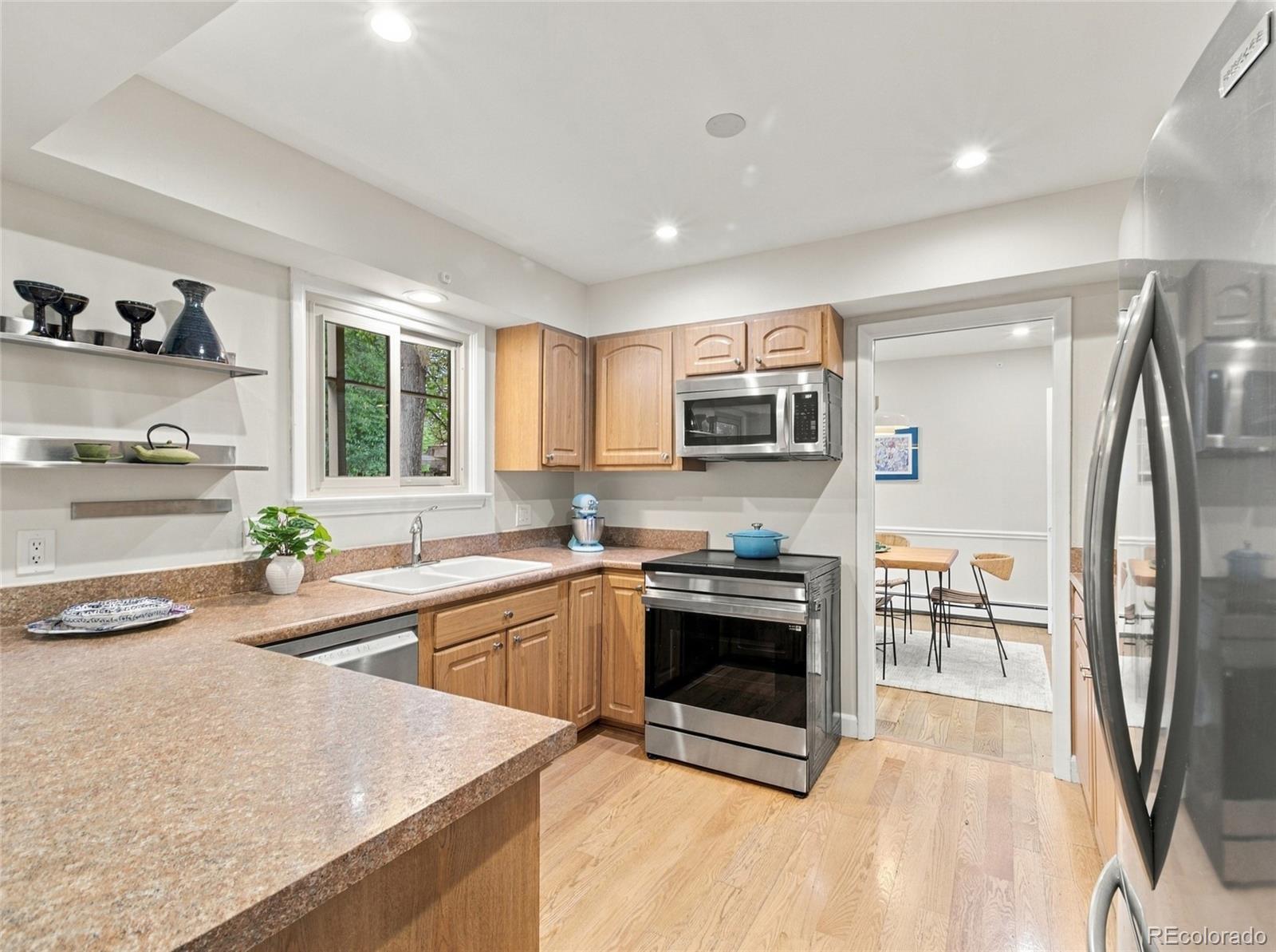 MLS Image #13 for 6528 e milan place,denver, Colorado