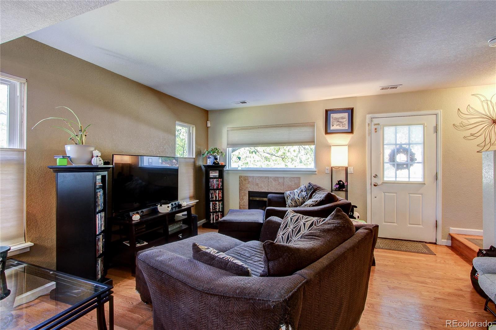 MLS Image #3 for 6301 w byers place,lakewood, Colorado