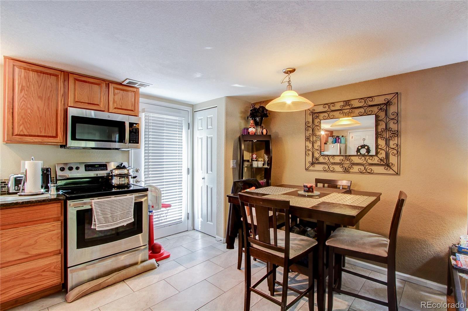 MLS Image #5 for 6301 w byers place,lakewood, Colorado