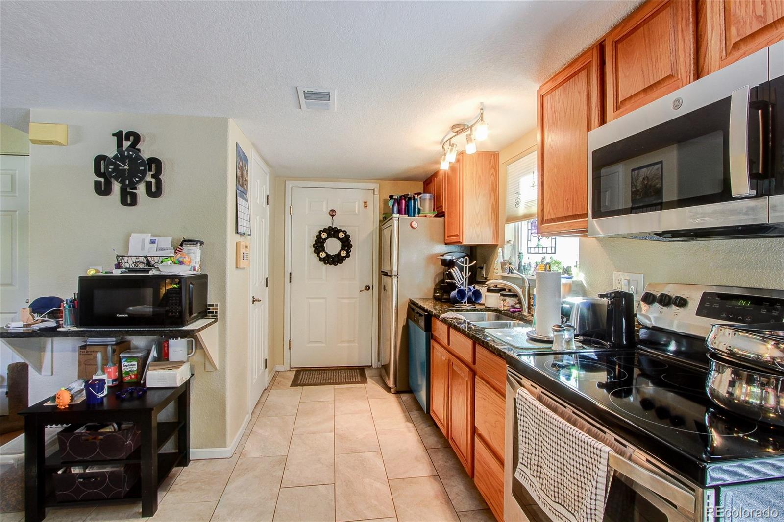 MLS Image #8 for 6301 w byers place,lakewood, Colorado