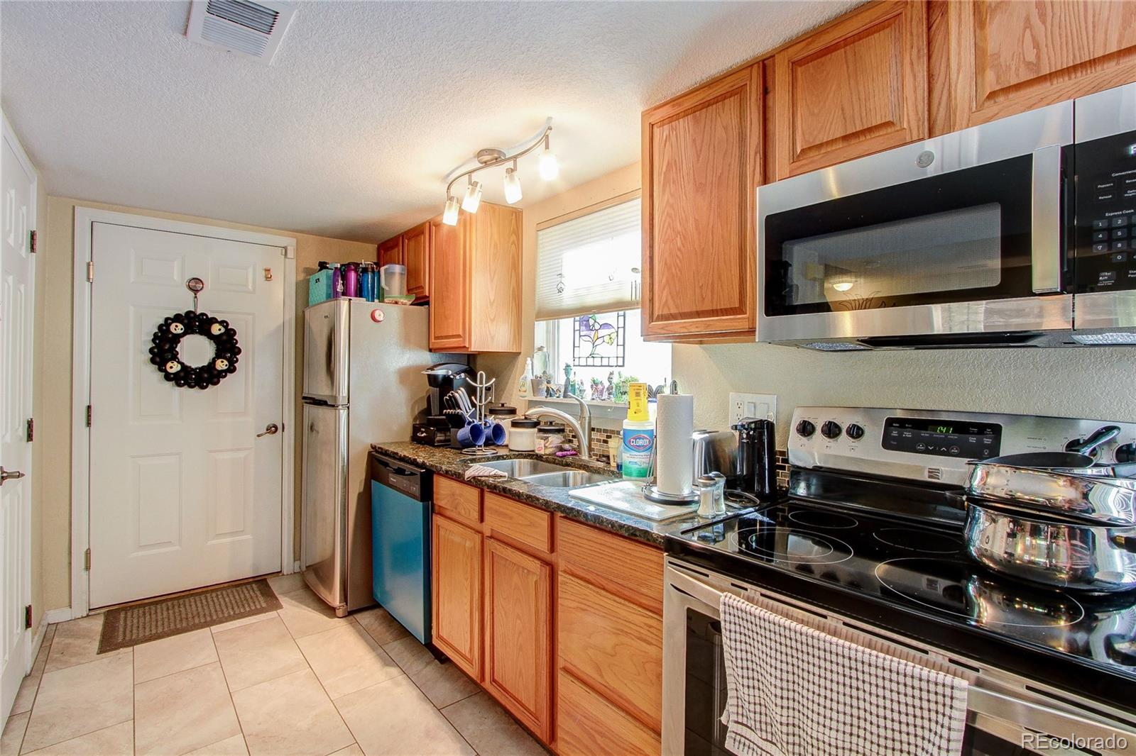 MLS Image #9 for 6301 w byers place,lakewood, Colorado