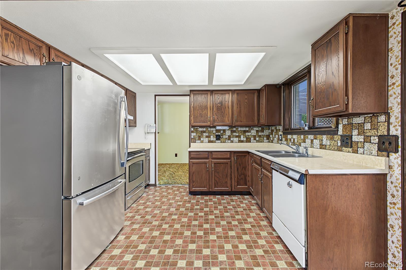 MLS Image #3 for 19391 e eldorado drive,aurora, Colorado