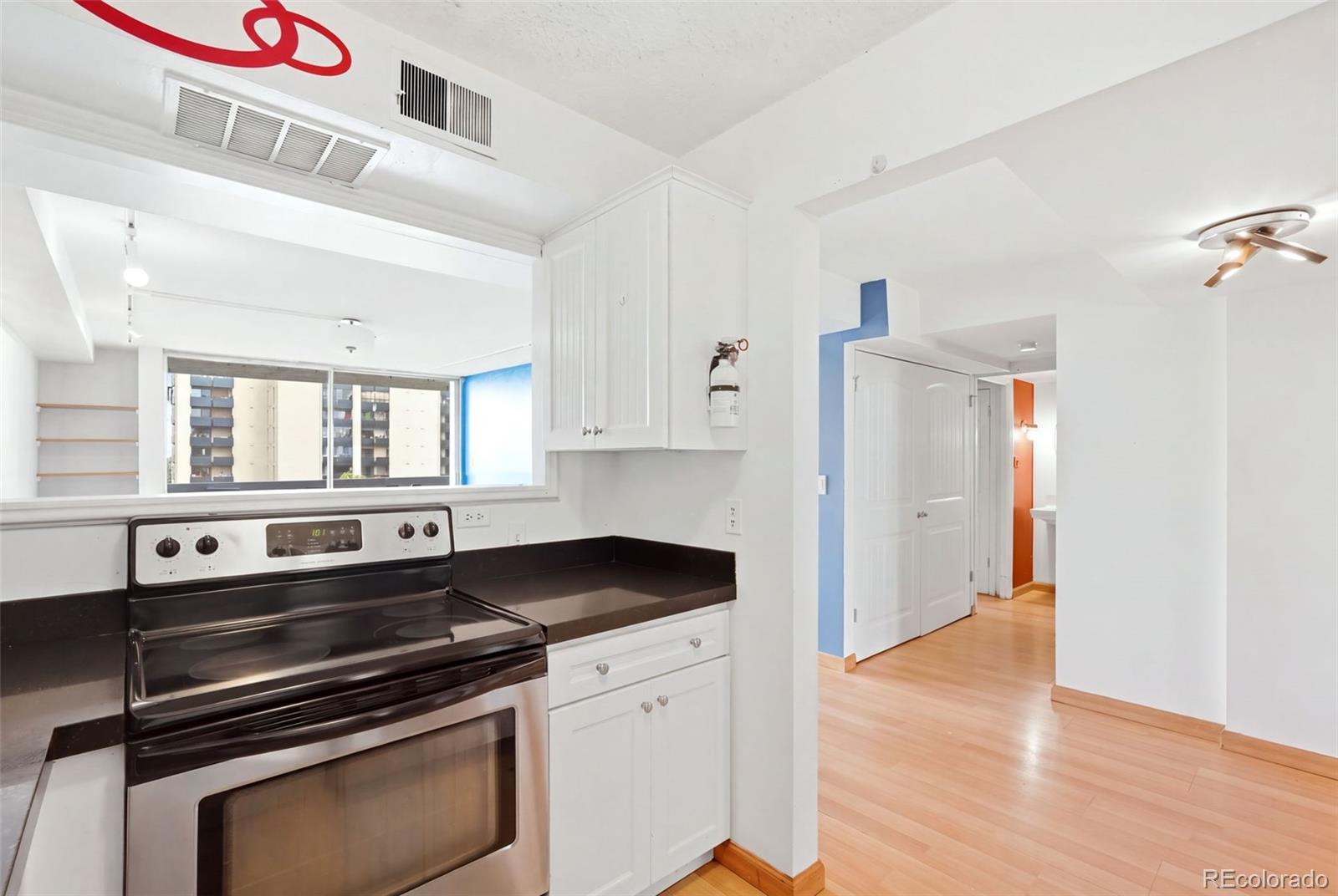 MLS Image #12 for 740 n pearl street,denver, Colorado