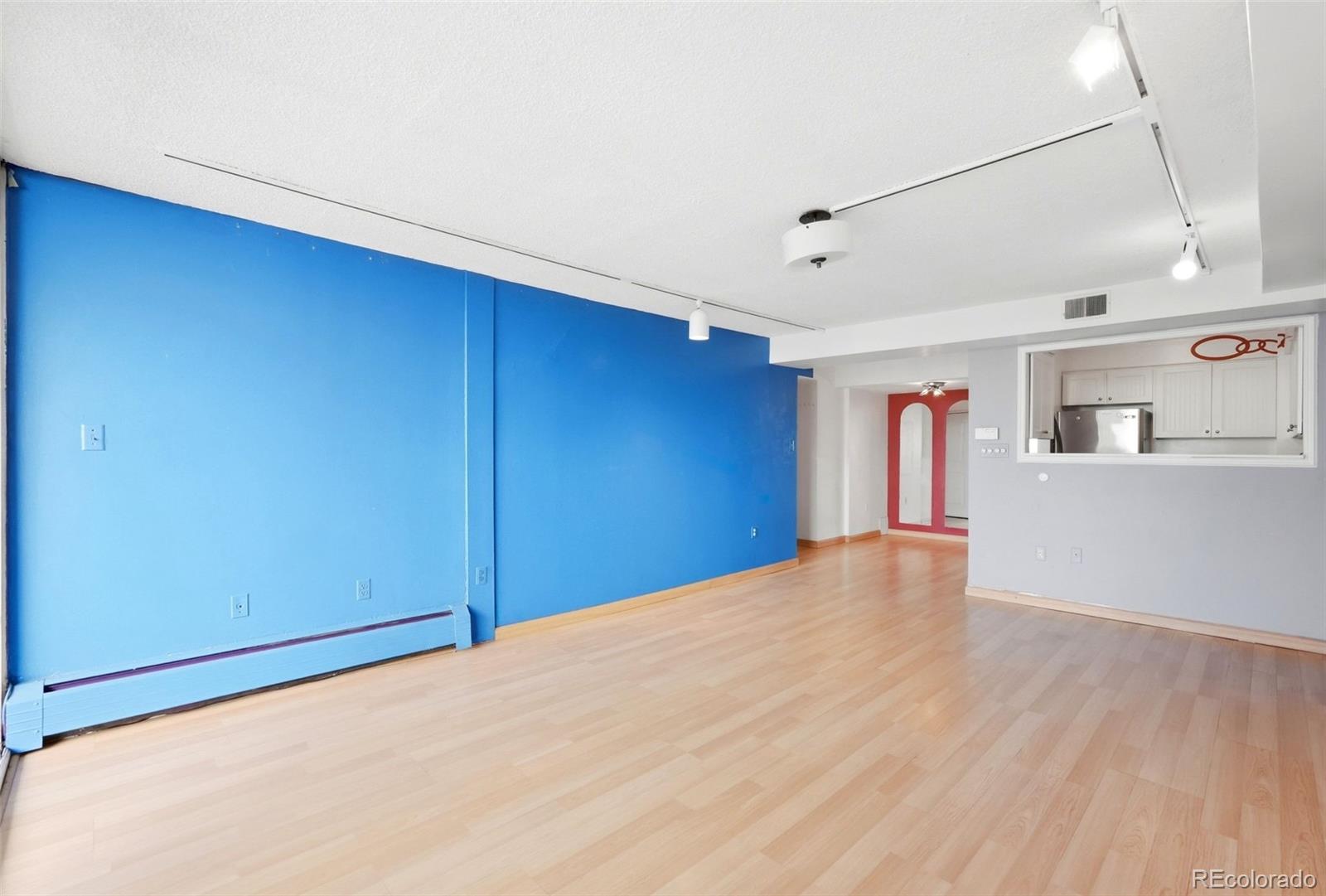 MLS Image #9 for 740 n pearl street,denver, Colorado