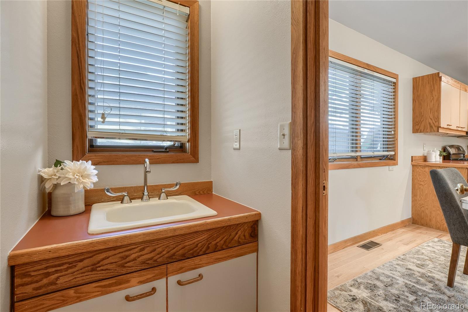 MLS Image #14 for 1490 s elizabeth street,denver, Colorado
