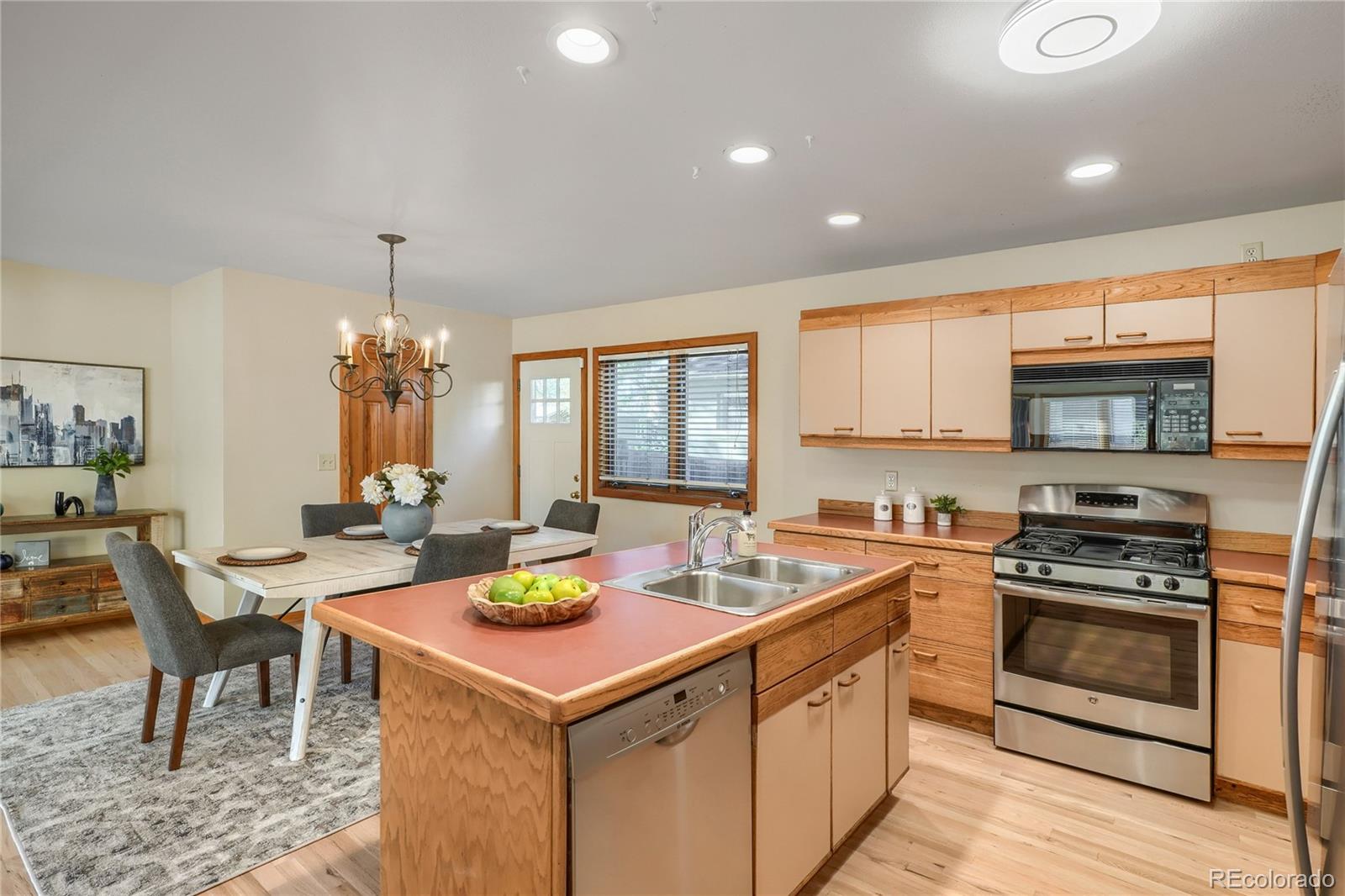 MLS Image #7 for 1490 s elizabeth street,denver, Colorado