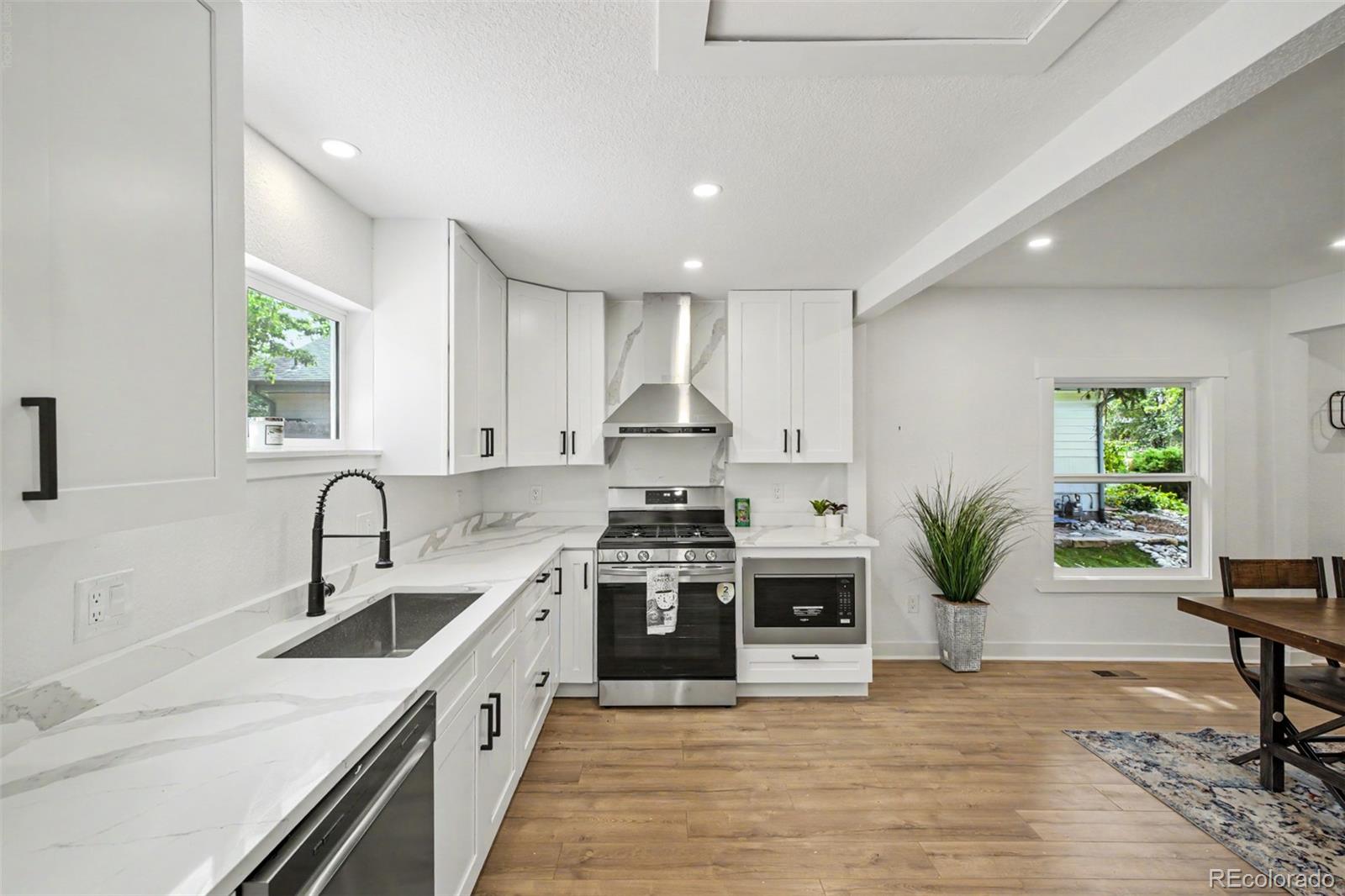 MLS Image #10 for 3734 s cherokee street,englewood, Colorado