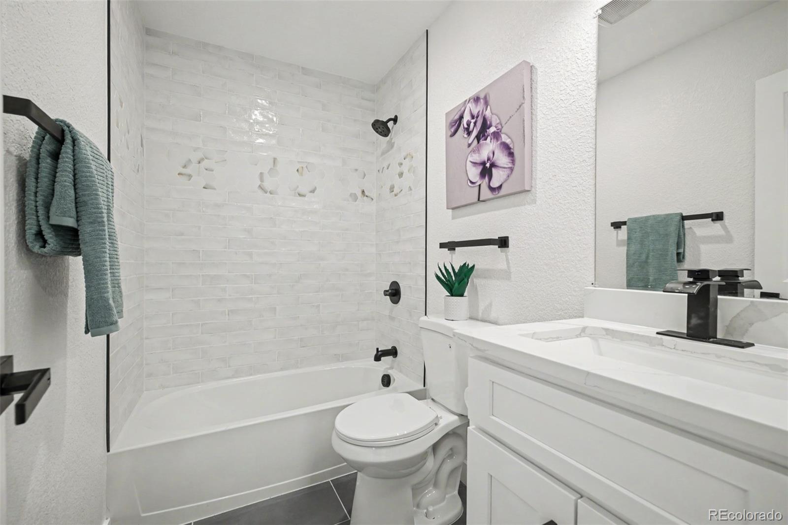 MLS Image #15 for 3734 s cherokee street,englewood, Colorado